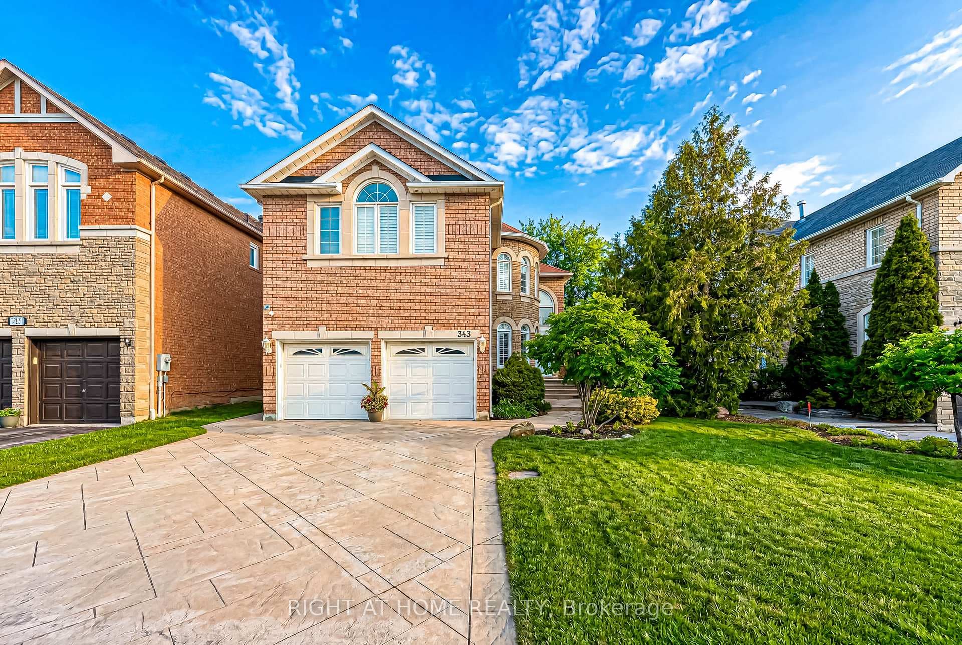 343 Bristol Road, Mississauga, ON L4Z 3V6 - Photo 1