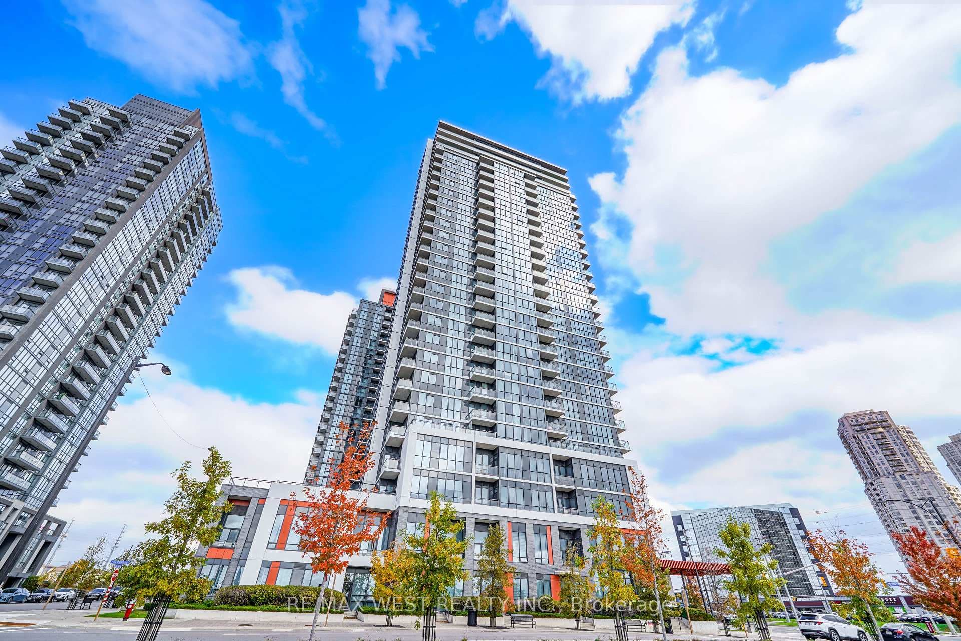 75 Eglinton Avenue Unit 1209, Mississauga, ON L5R 0E5 - Photo 1