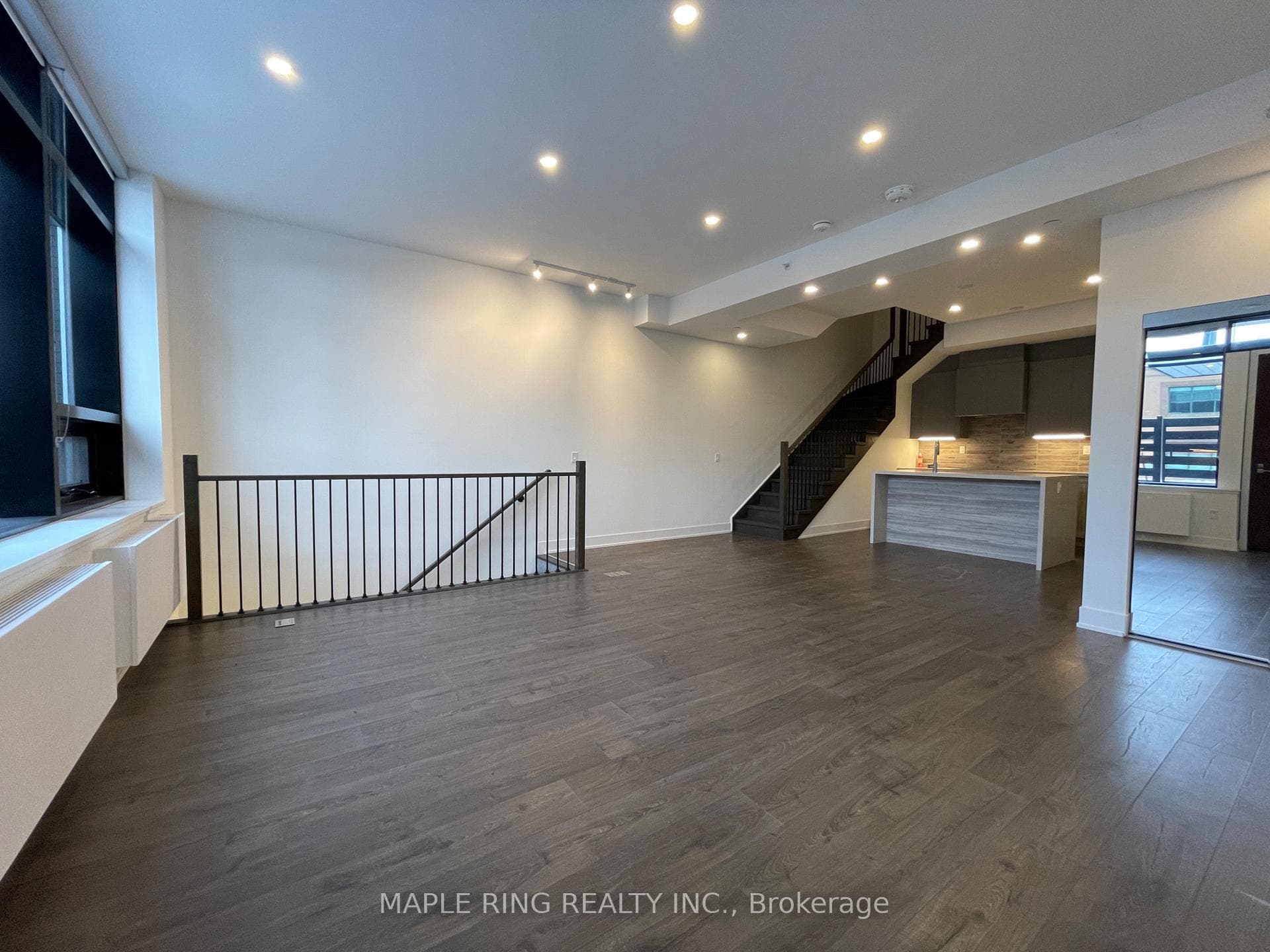 2916 Highway 7 Road Unit 106, Vaughan, ON L4K 0K5 - Photo 1