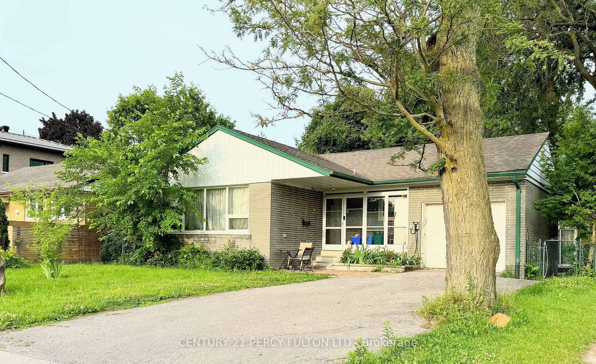272 Conestoga Avenue, Richmond Hill, ON L4C 2H2 - Photo 1