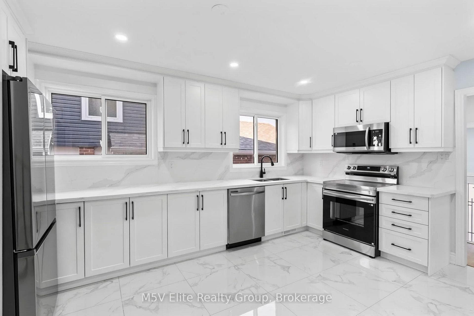 93 Ashford Court, Brampton