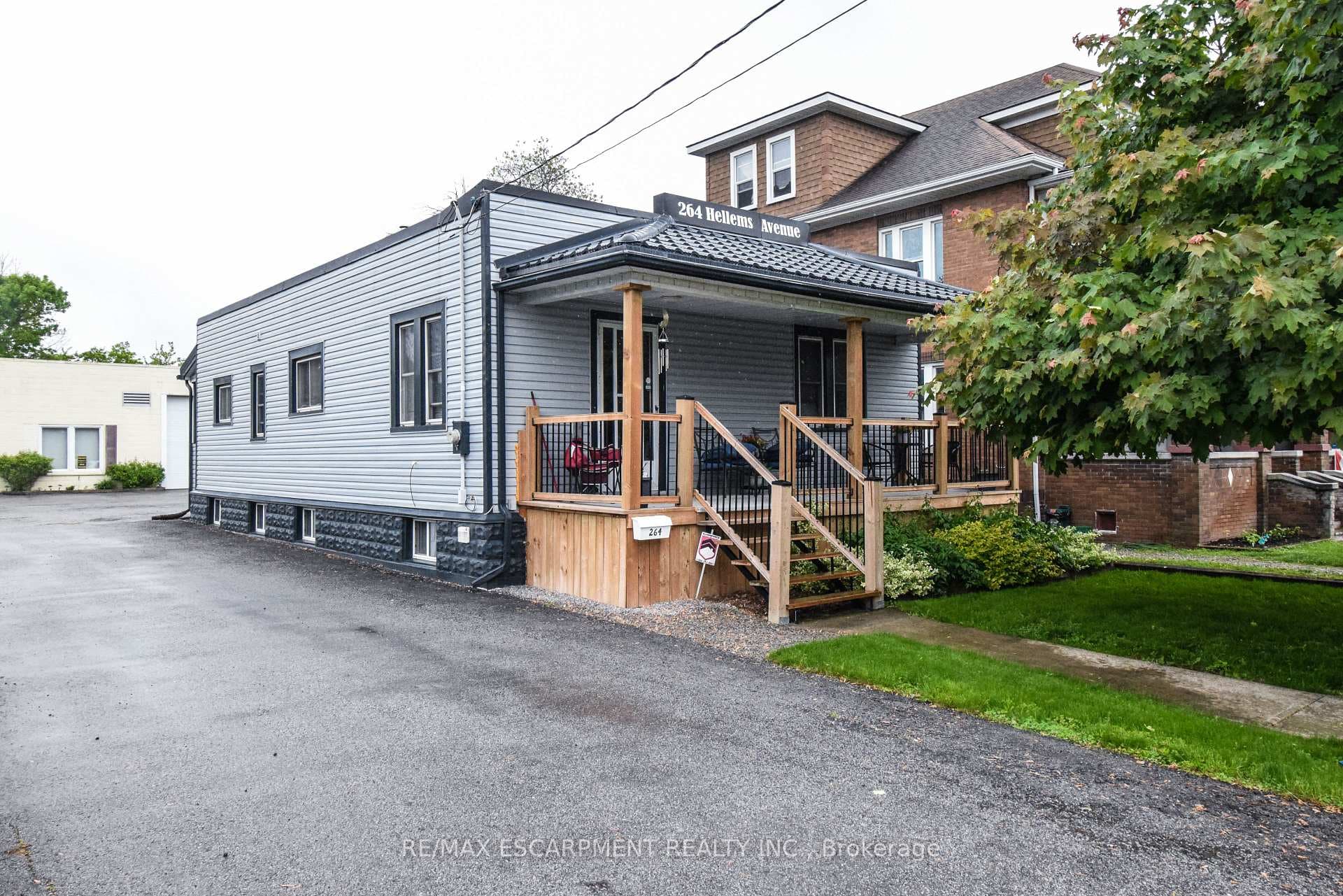 264 Hellems Avenue, Welland, ON L3B 3B7 - Photo 1