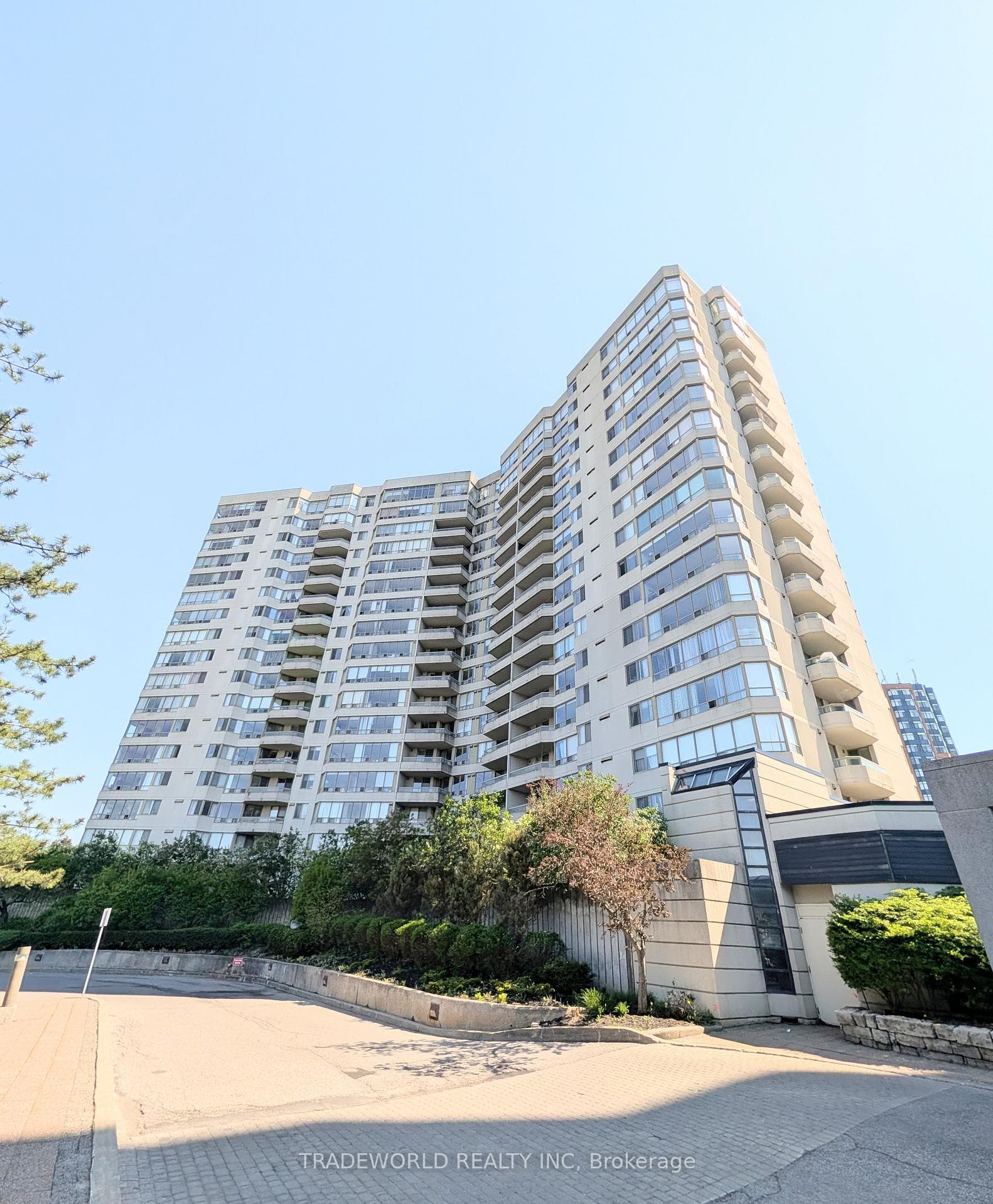 150 Alton Towers Circle Unit 405, Toronto E07