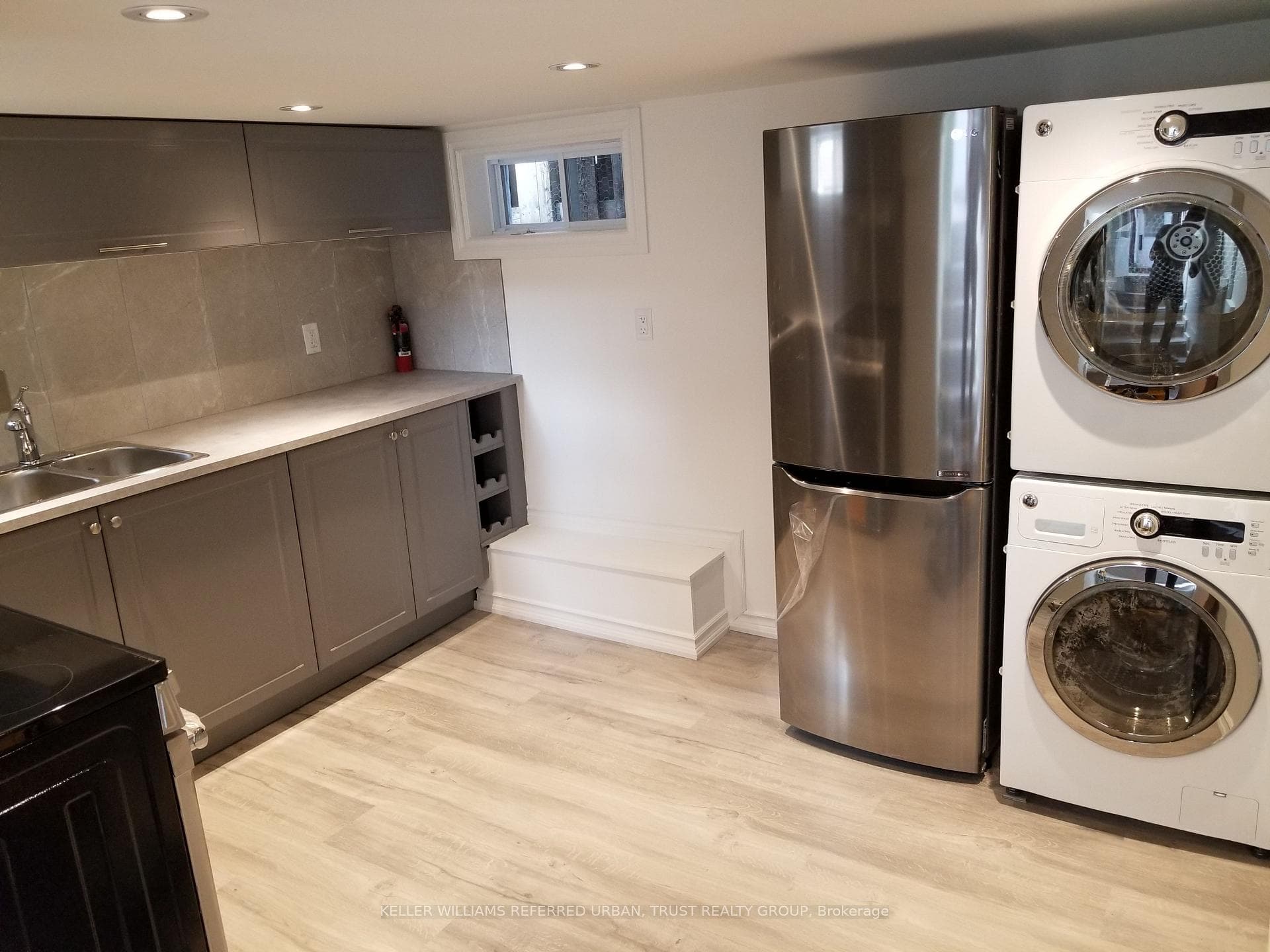 33 Harris Avenue, The Beaches / Upper Beaches, ON M4C 1P3 - Photo 1