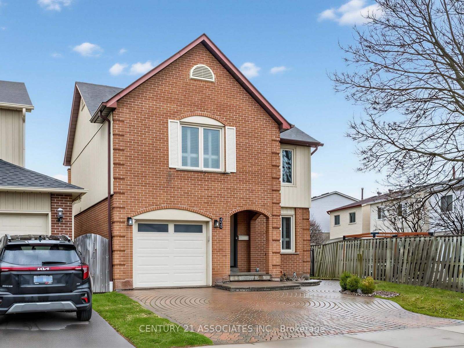 4049 Teakwood Drive, Mississauga, ON L5C 3L2 - Photo 1