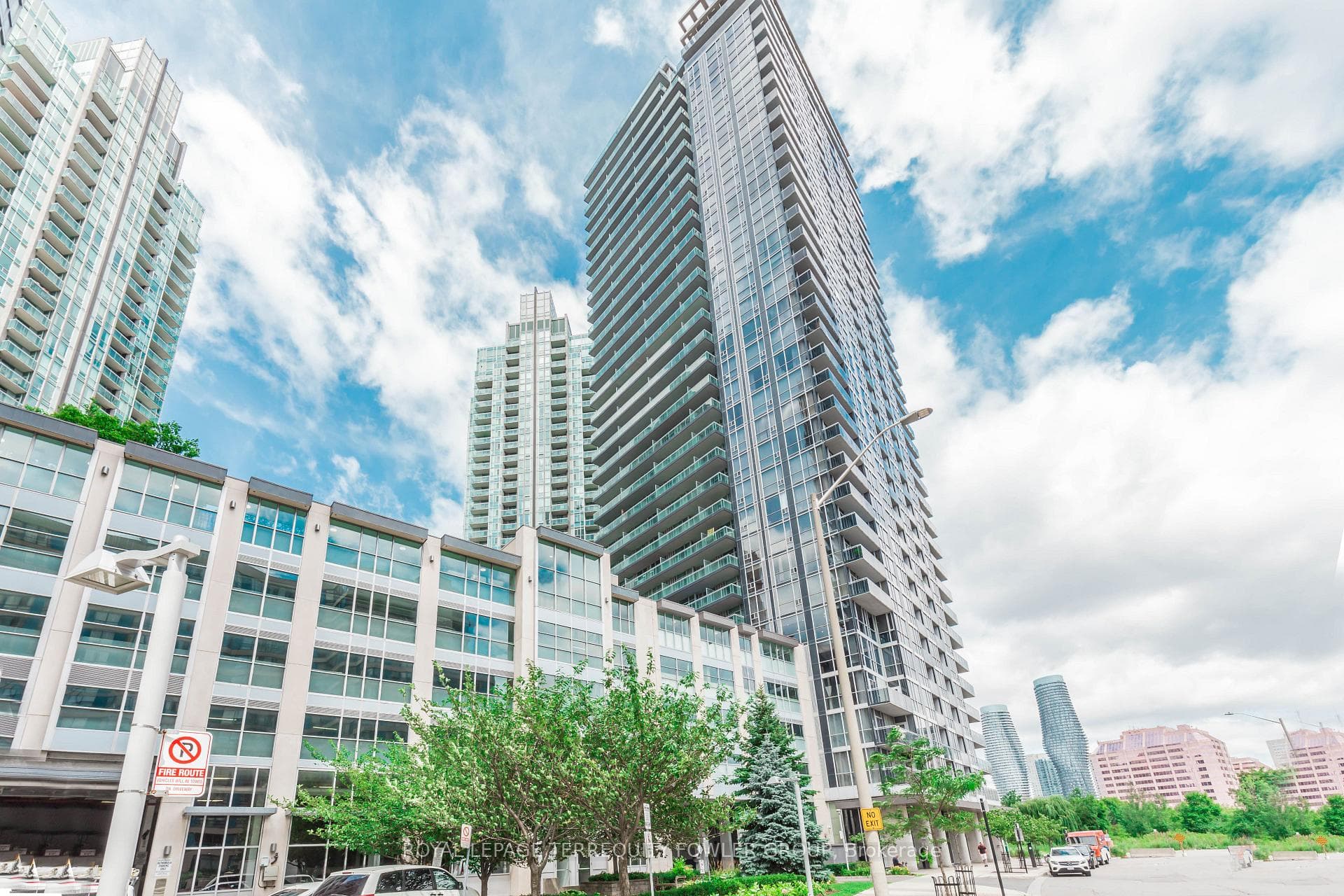 223 Webb Drive Unit 3113, Mississauga, ON L5B 0E8 - Photo 1