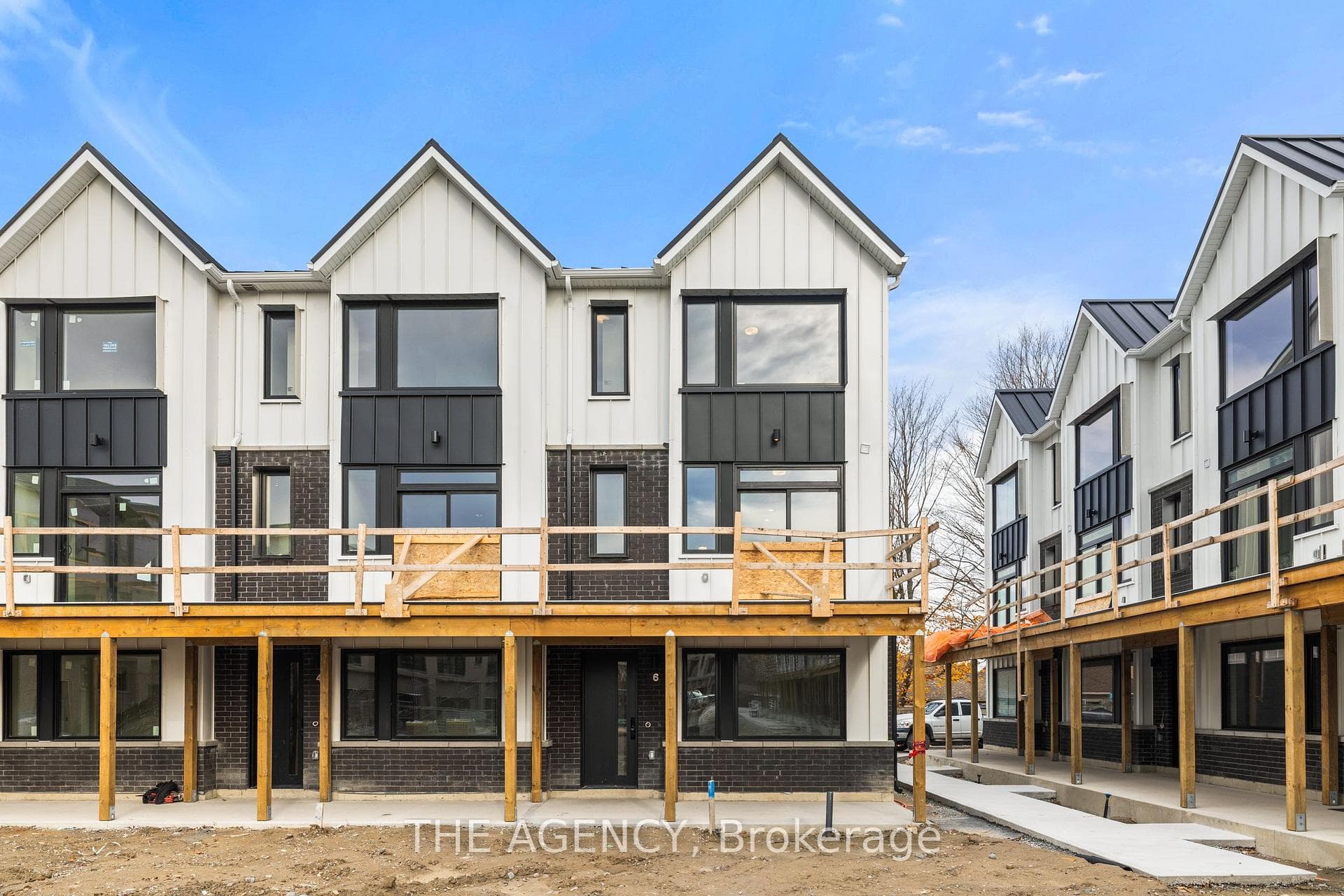 6 Rainwater Lane, Barrie