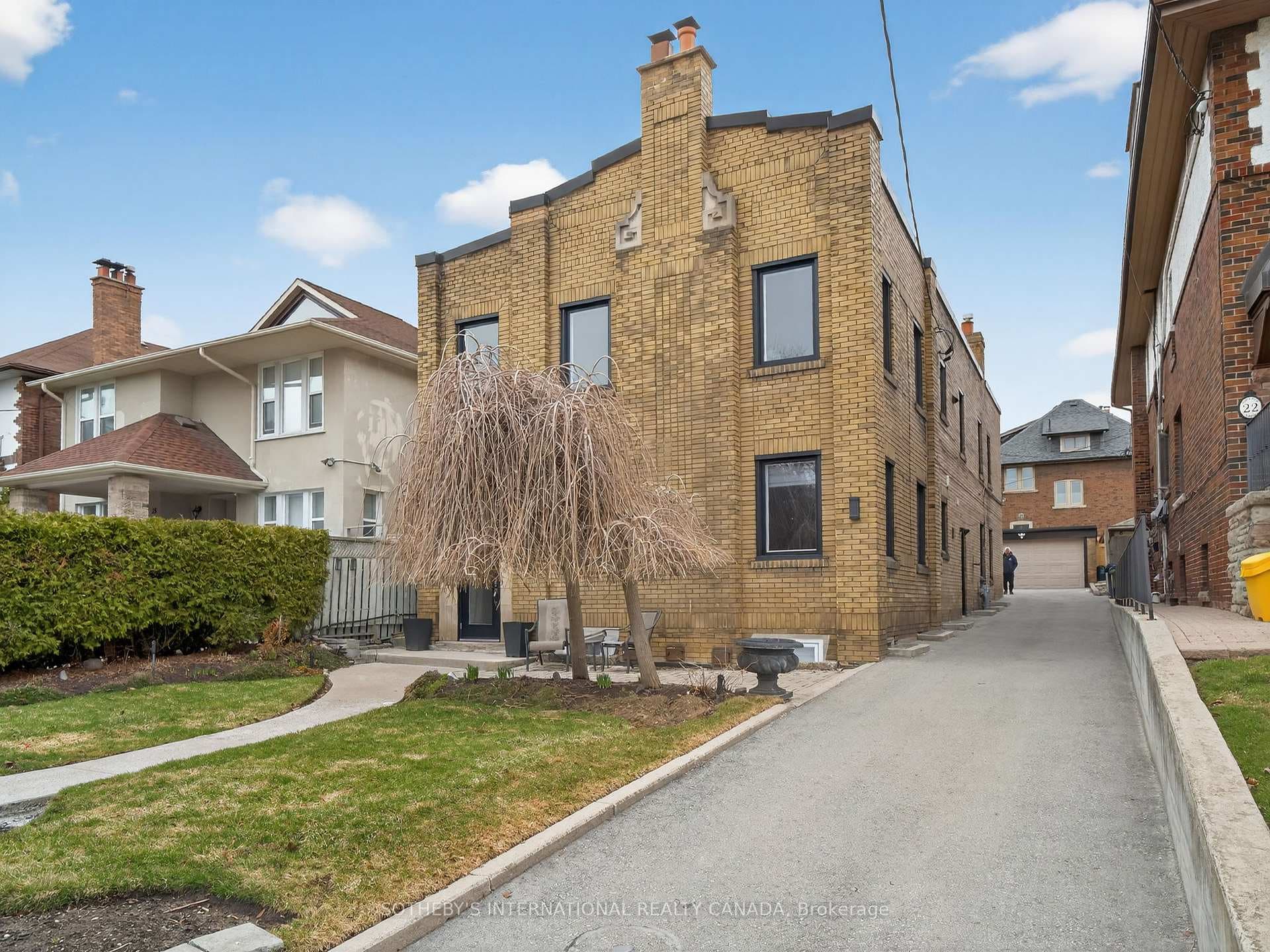 24 College View Avenue Unit 1B, Forest Hill / Deer Park, ON M5P 1J4 - Photo 1
