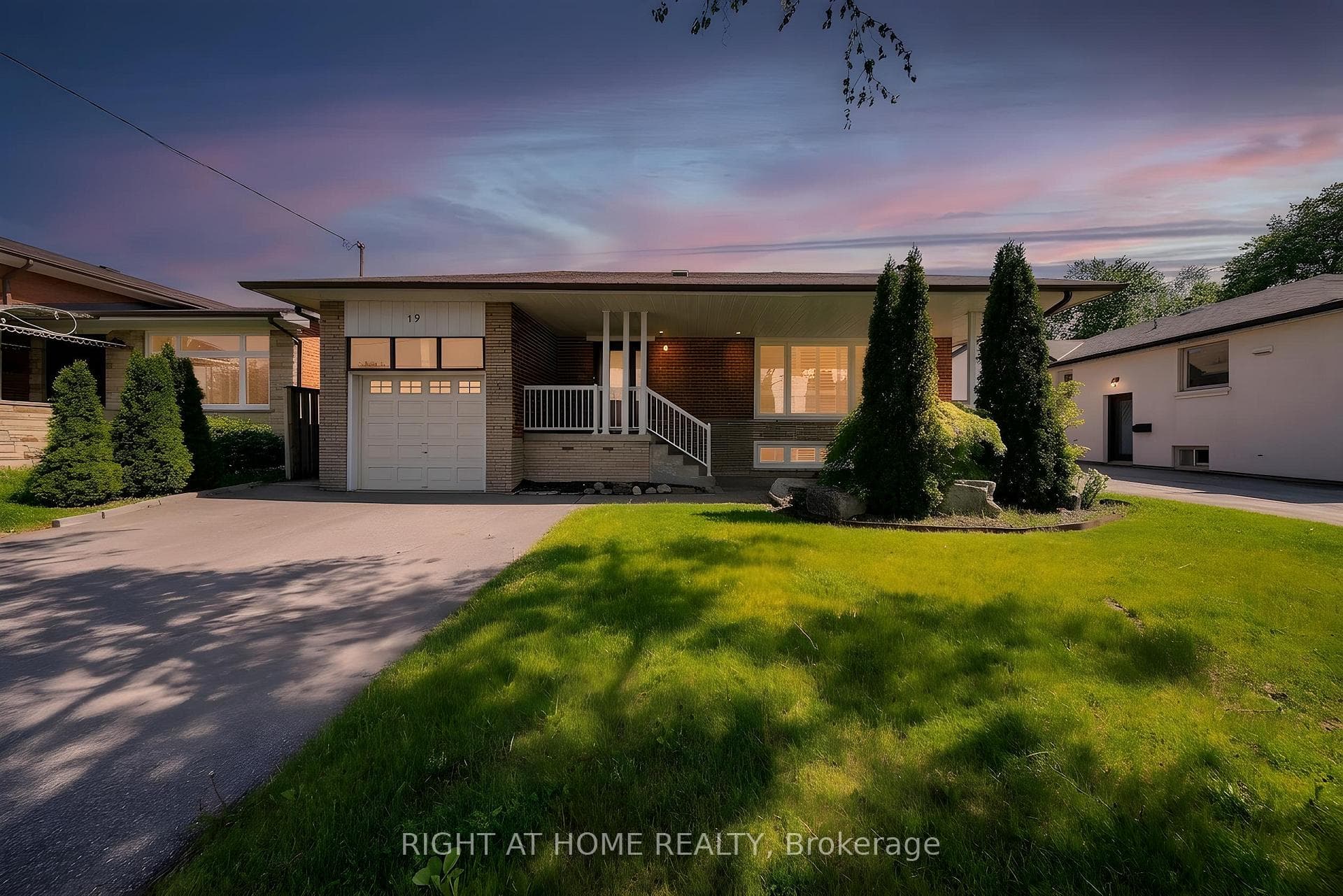 19 Wall Avenue, York / Weston, ON M9N 2N6 - Photo 1