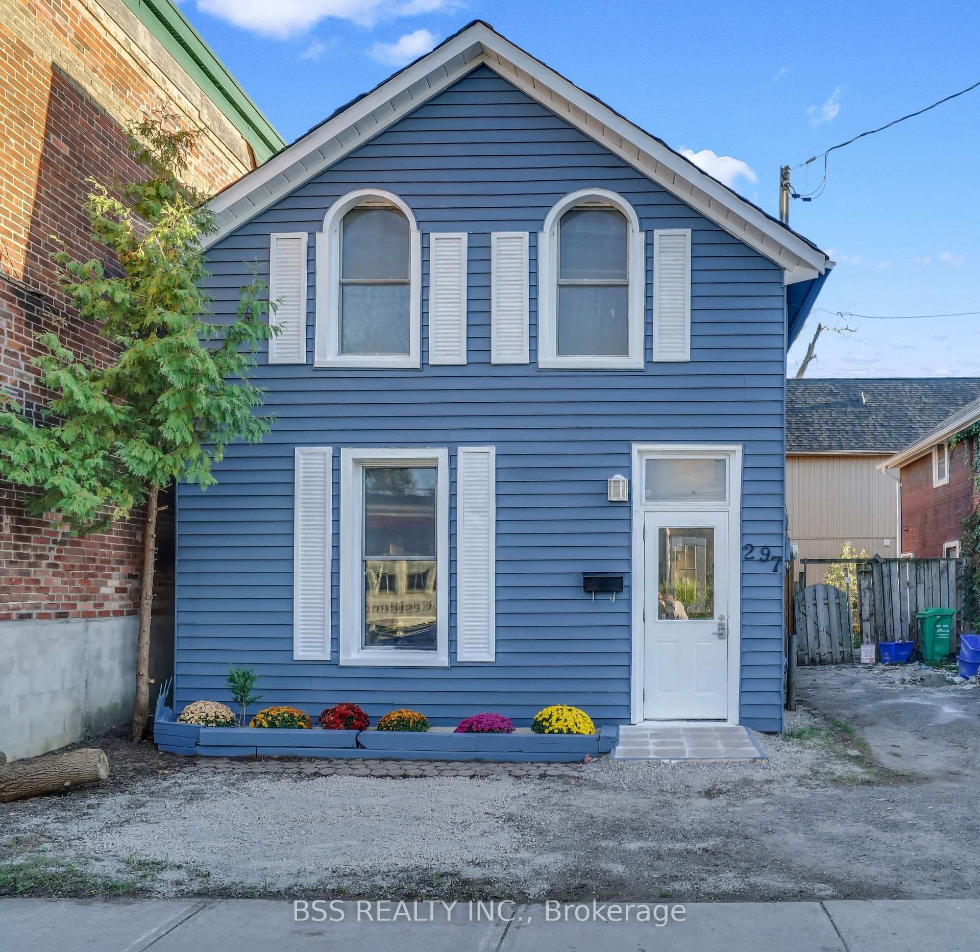 297 Sherbrooke Street, Peterborough