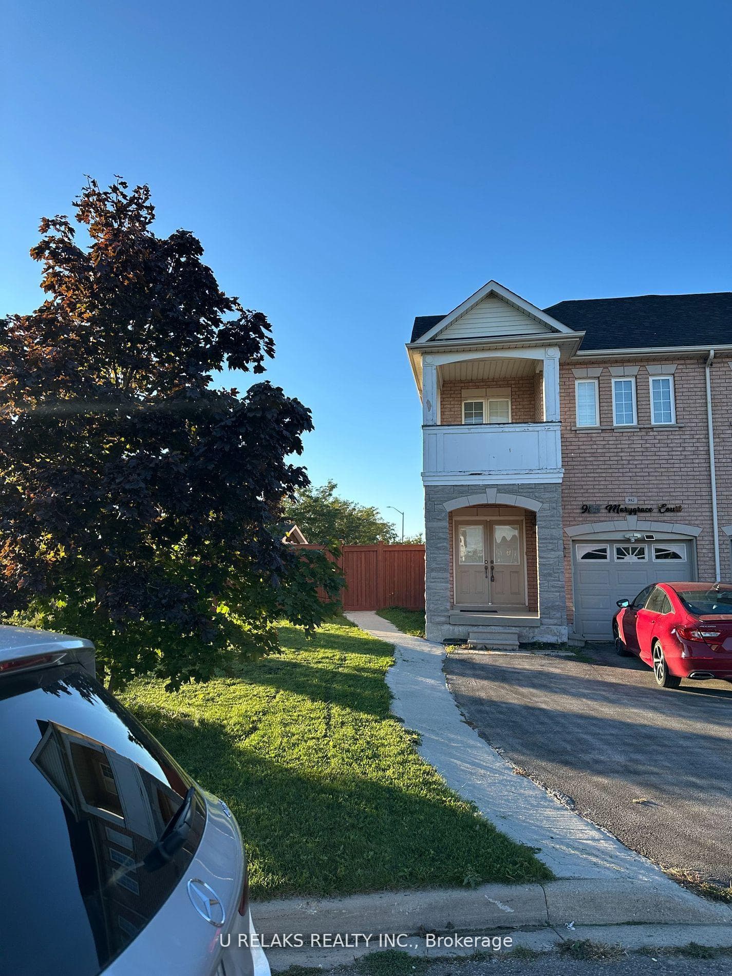 985 Marygrace Court, Mississauga, ON L5V 2X7 - Photo 1