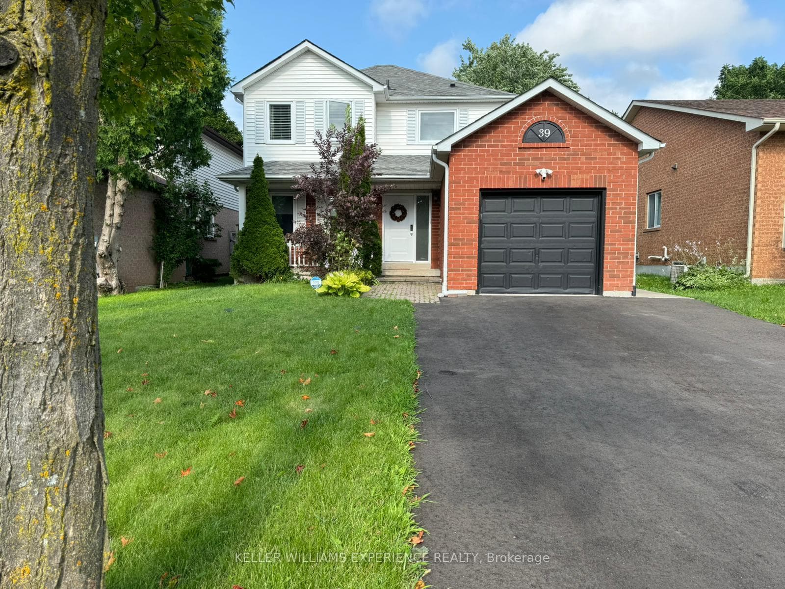 39 Harwood Drive, Barrie, ON L4N 6V3 - Photo 1
