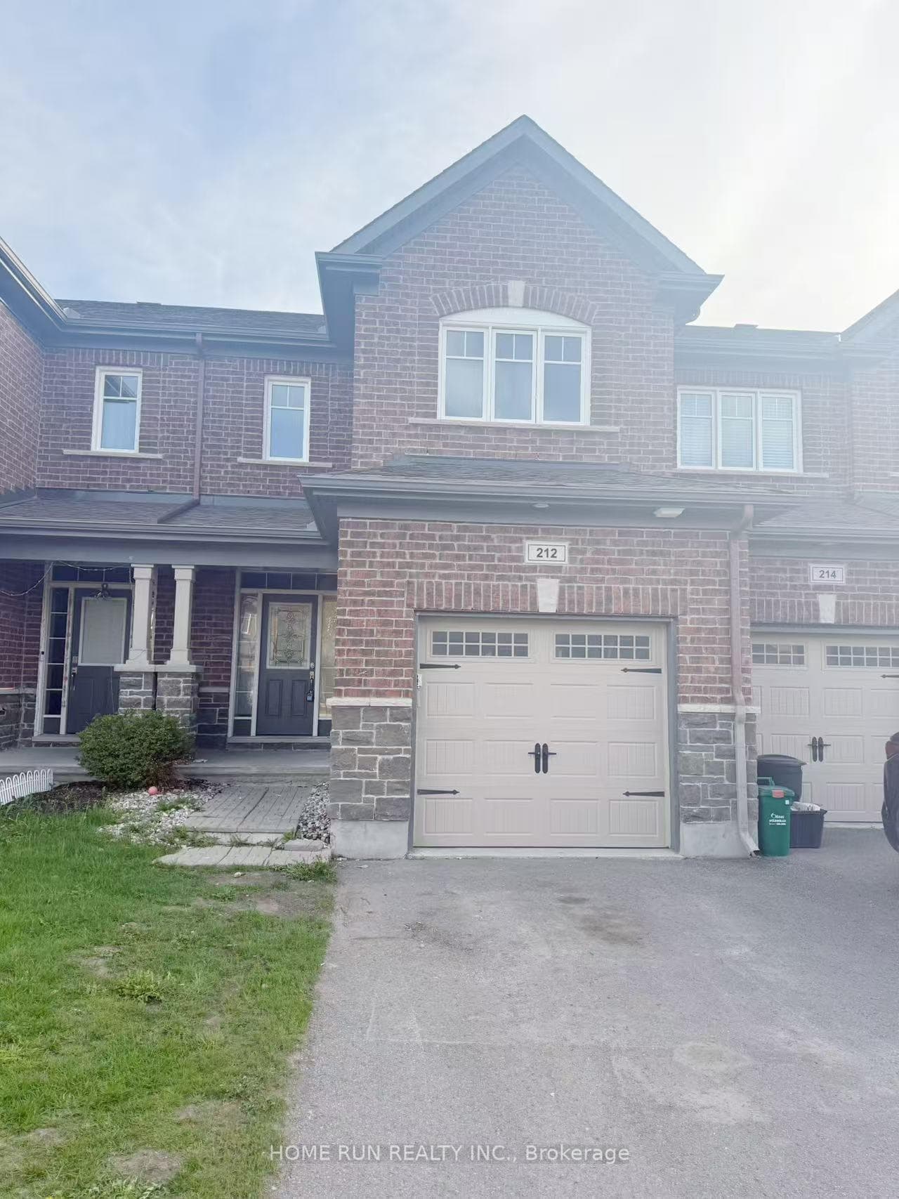 212 Losino Crescent, Kanata