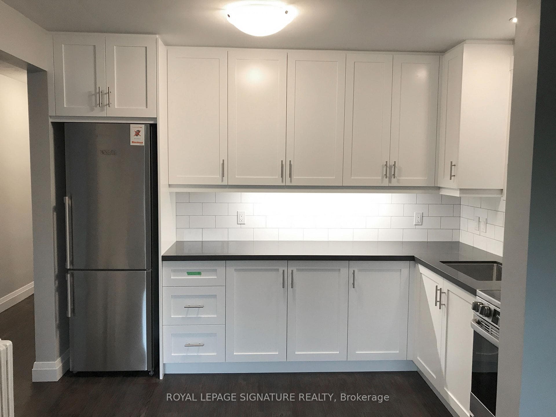 273 Lakeshore Road Unit 1, Mississauga, ON L5G 1G8 - Photo 1