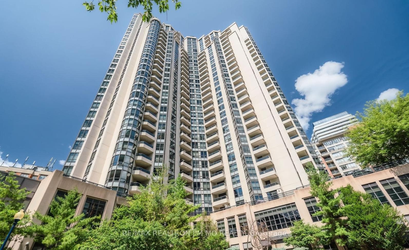 500 Doris Avenue Unit 1827, Willowdale / Newtonbrook, ON M2N 0C1 - Photo 1