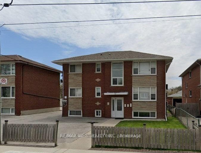 15 Manitoba Street Unit Main Floor, Liberty Village / Parkdale / South Parkdale, ON M8Y 1C8 - Photo 1