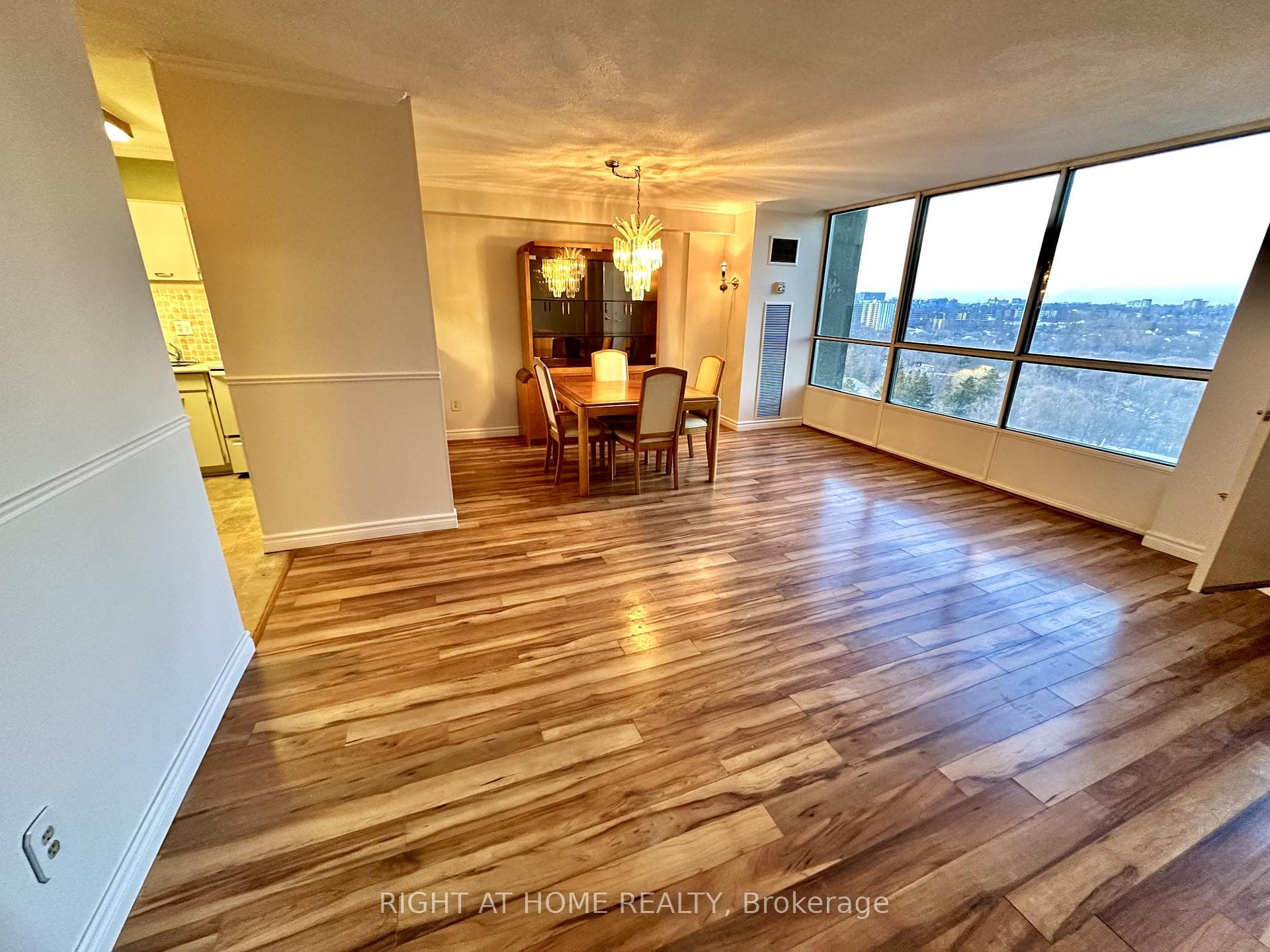 10 Martha Eaton Way Unit 1806, York / Weston, ON M6M 5B3 - Photo 1