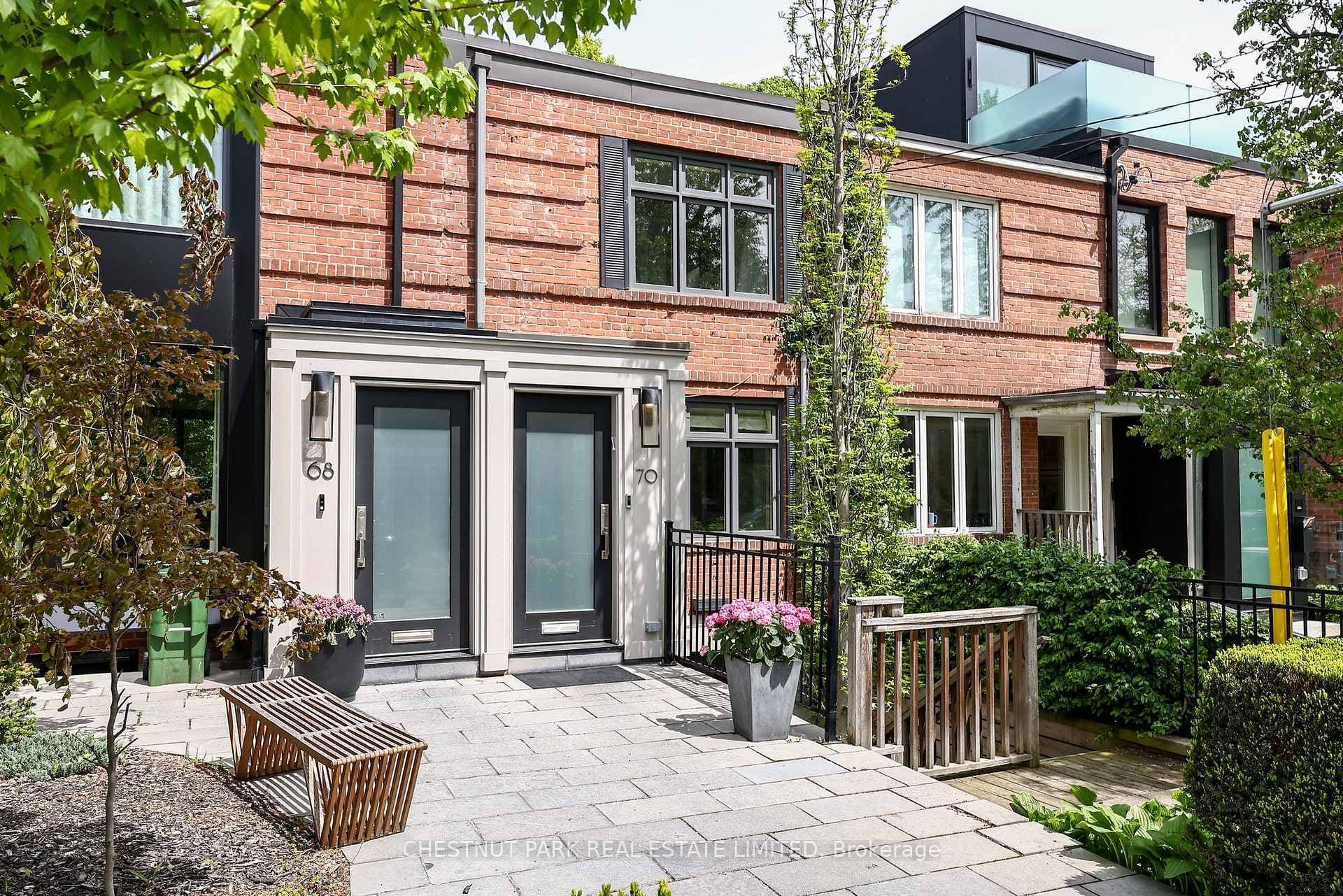 70 Summerhill Gardens, Rosedale / Moore Park, ON M4T 1B4 - Photo 1