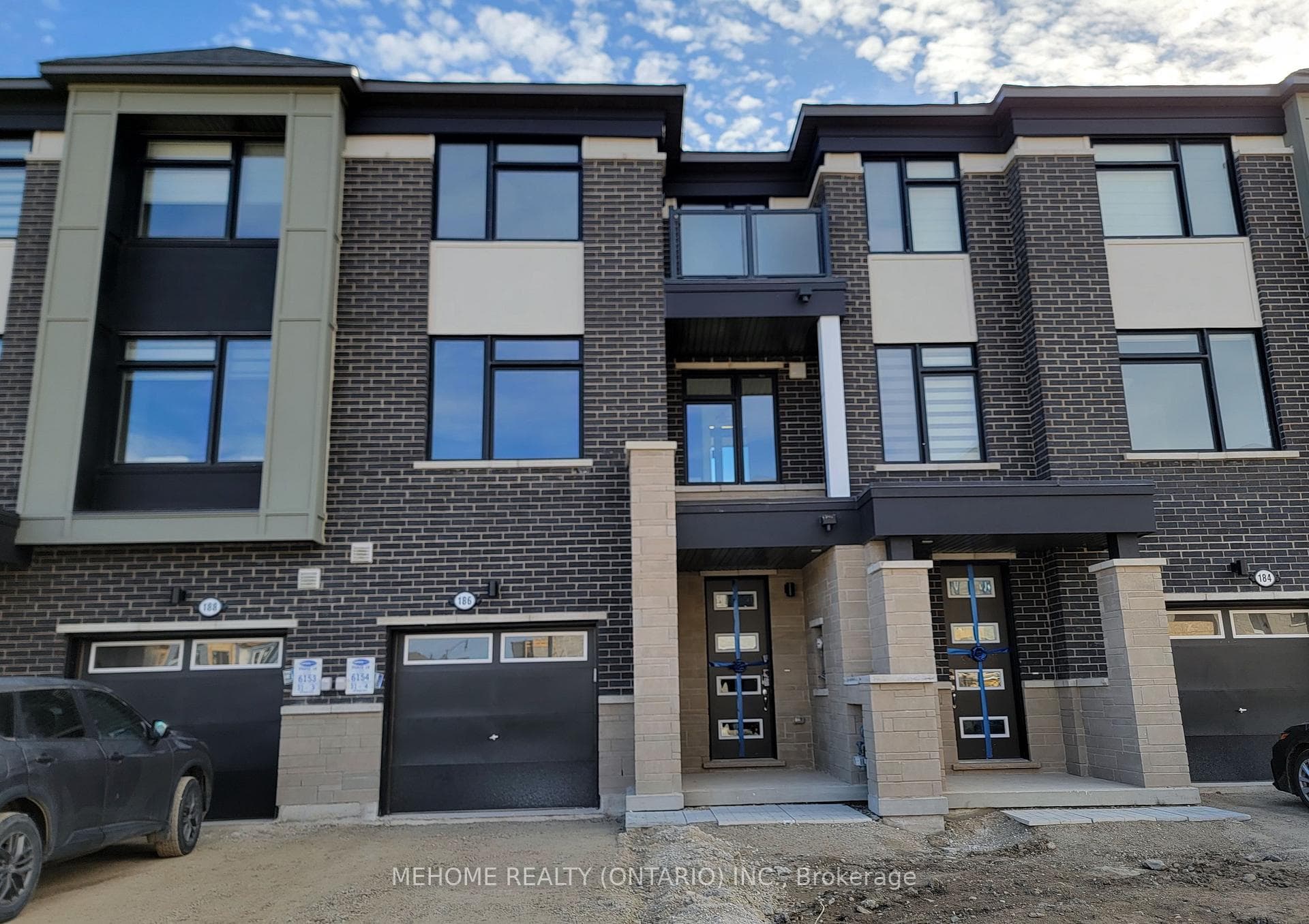 186 Keppel Circle, Brampton, ON L7A 0B6 - Photo 1
