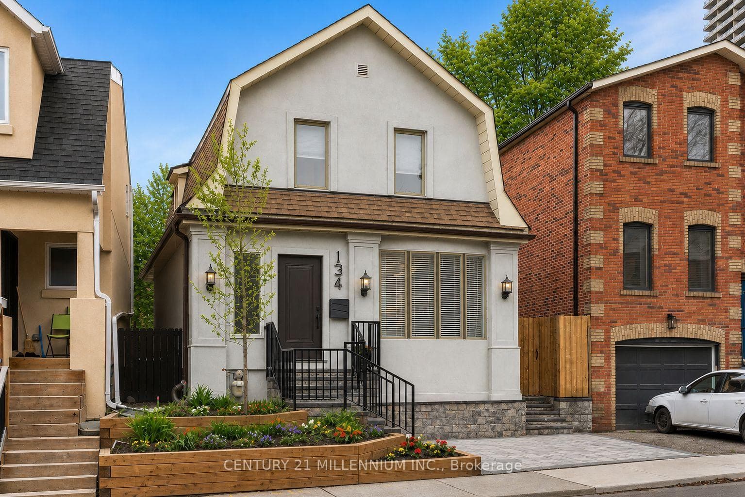 134 Helendale Avenue, Forest Hill / Deer Park, ON M4R 1C7 - Photo 1