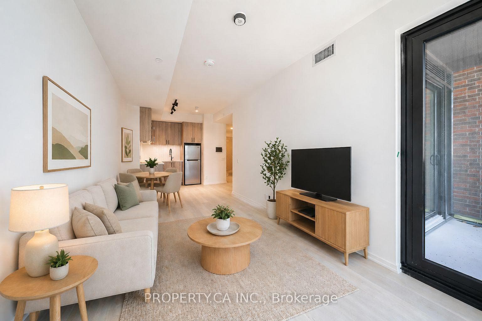 109 Erskine Avenue Unit 604, Leaside / Davisville, ON M4P 0G8 - Photo 1