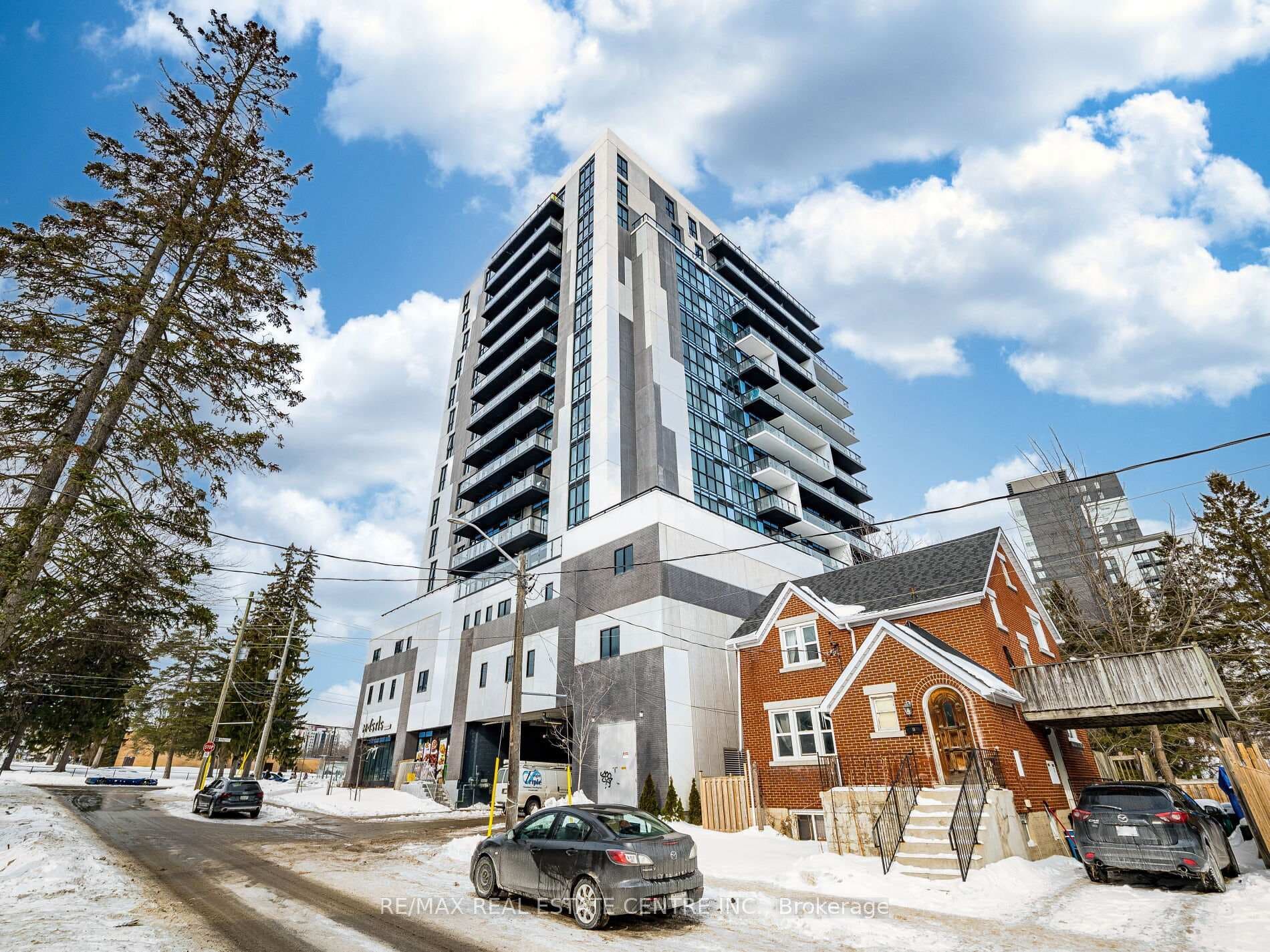 128 King Street Unit 1007, Waterloo, ON N2J 2X9 - Photo 1