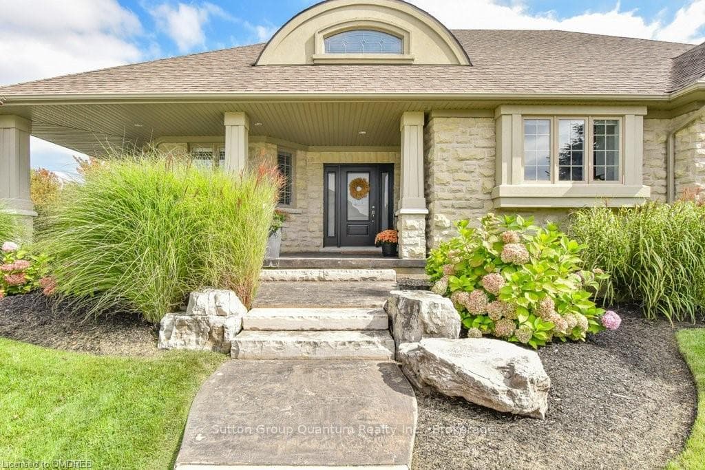 422 DEER RIDGE Drive, Kitchener, ON N2P 2T4 - Photo 1