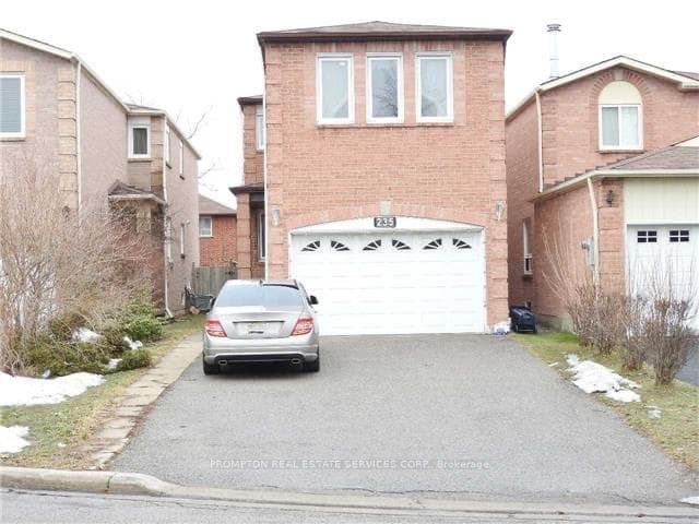 235 Roxanne Crescent, Agincourt / Milliken, ON M1V 4G5 - Photo 1
