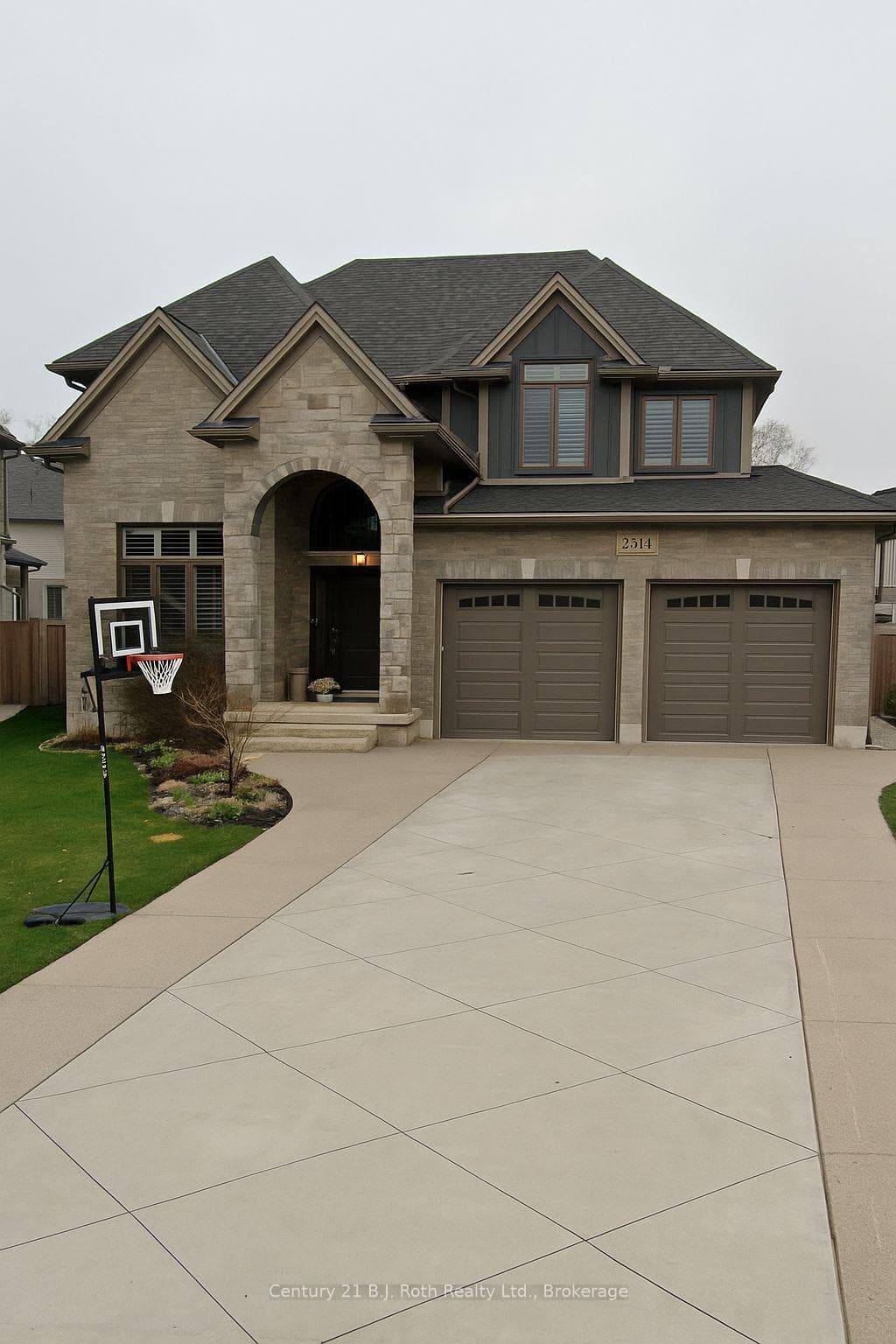 2314 Ballymote Way, London North