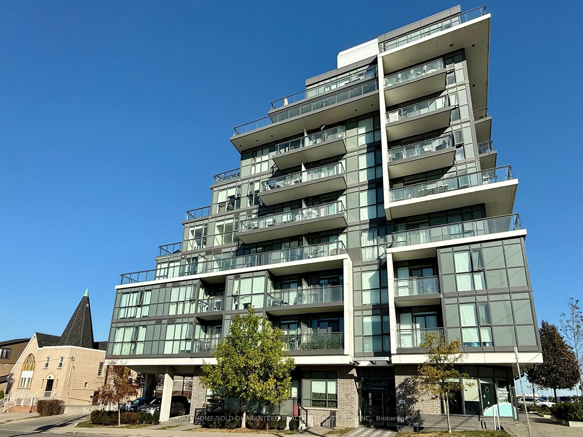 16 McAdam Avenue Unit 302, York / Weston, ON M6A 0B9 - Photo 1