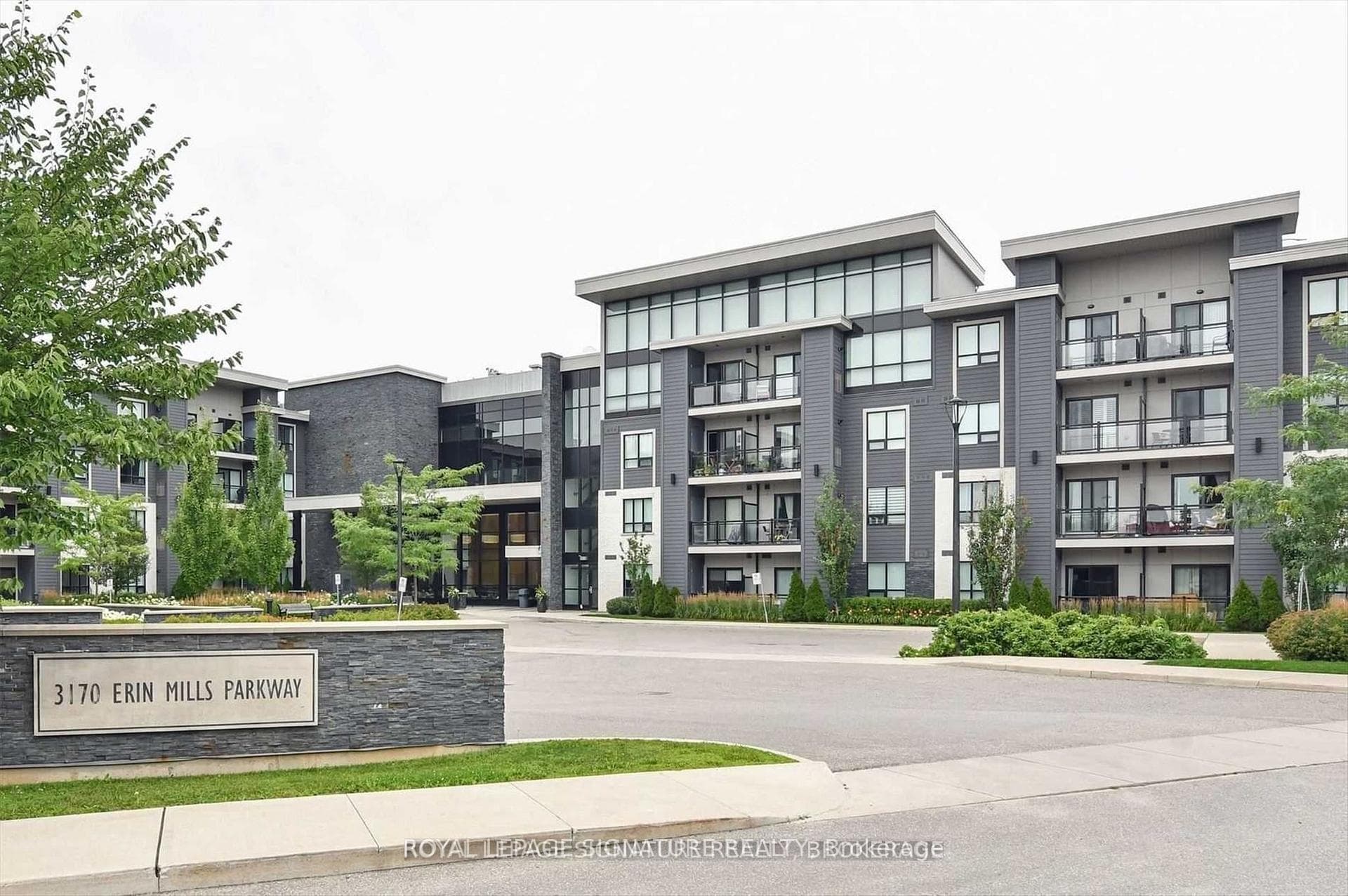 3170 Erin Mills Parkway Unit 105, Mississauga, ON L5L 0B6 - Photo 1