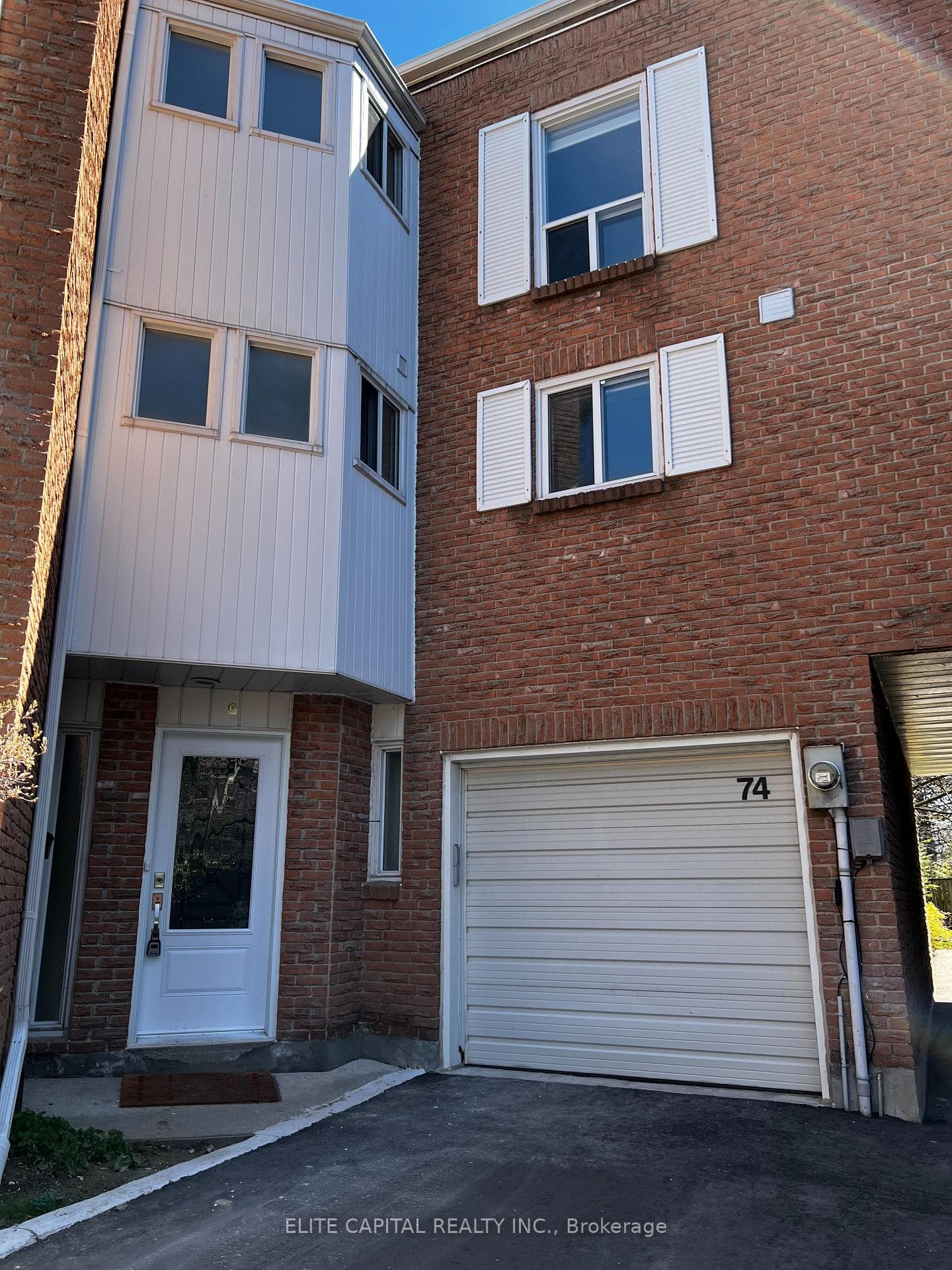 74 Thimble Berry Way, Hillcrest Village / Bayview Village, ON M2H 3K7 - Photo 1
