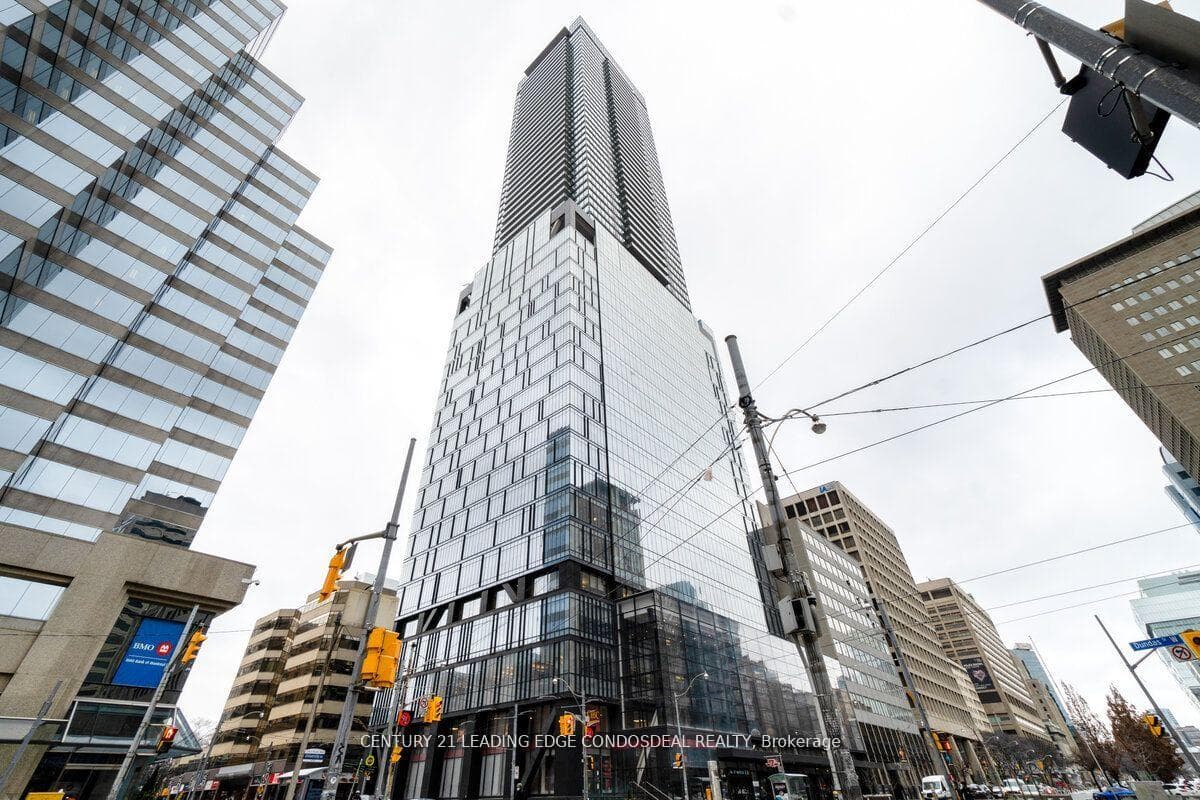 488 University Avenue Unit 3906, Toronto C01
