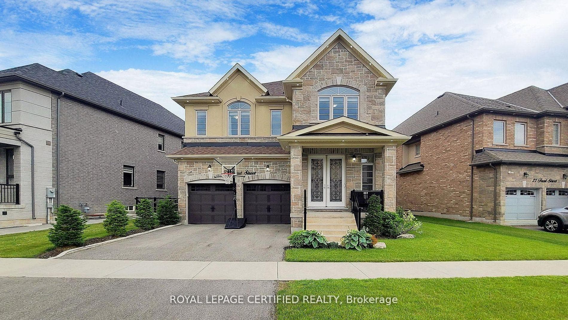29 Frost Street, Brampton, ON L6X 5R3 - Photo 1