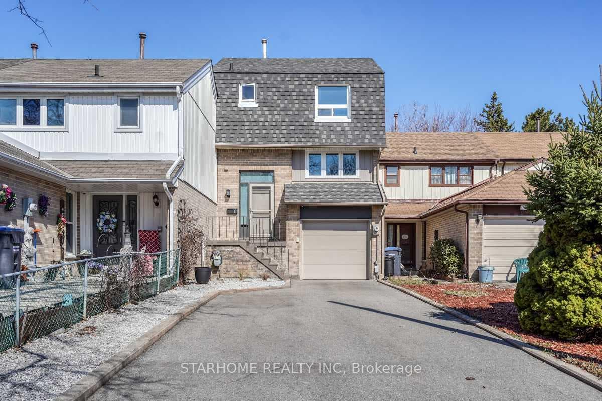 8 Amberwood Square, Brampton