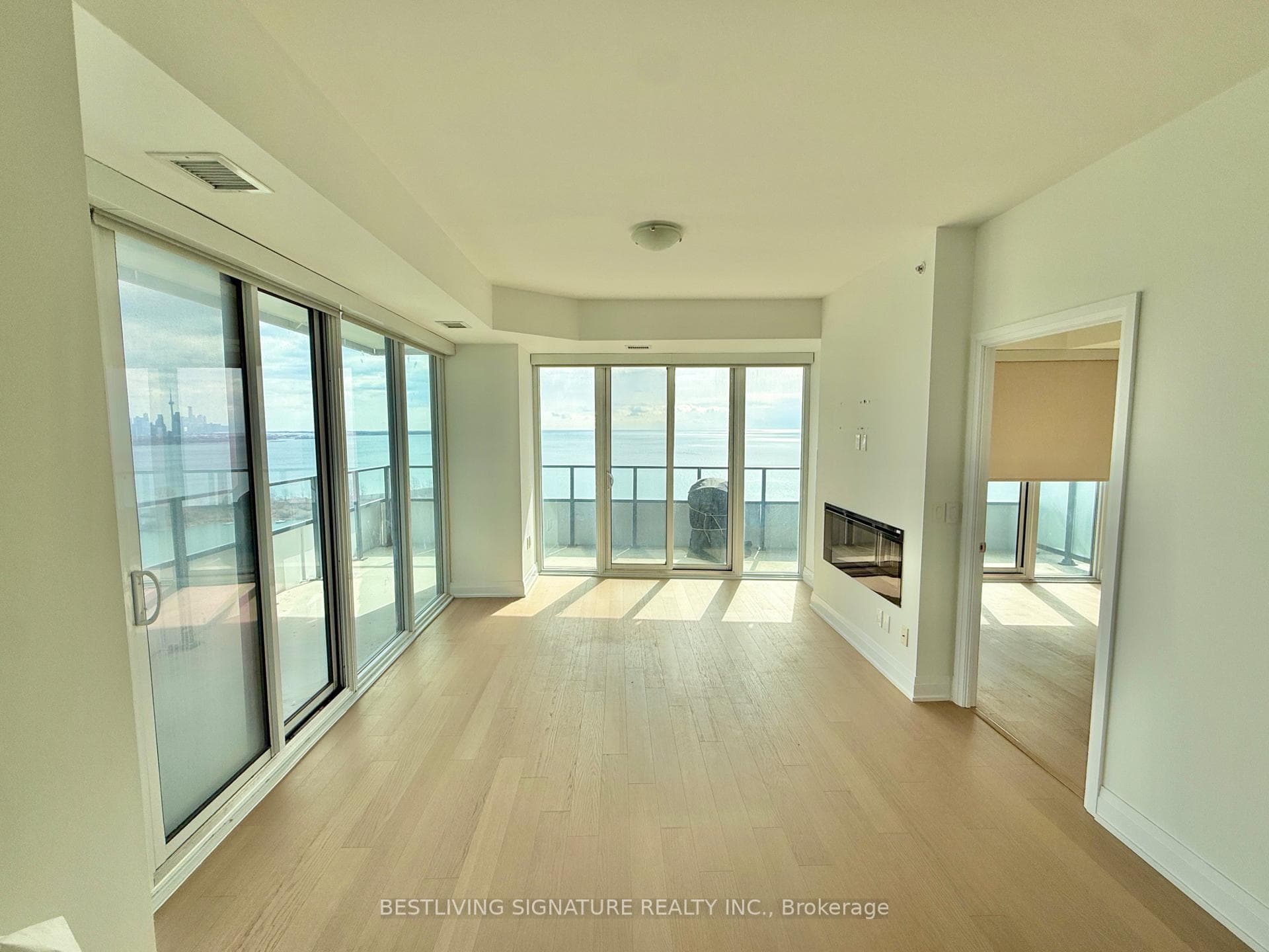 20 Shore Breeze Drive Unit 2307, Liberty Village / Parkdale / South Parkdale, ON M8V 0C7 - Photo 1