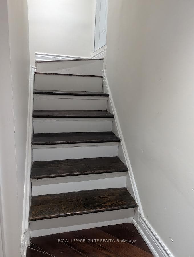 54 Mcinnes Crescent Unit Bsmnt, Scarborough (Morningside / West Hill), ON M1B 5E8 - Photo 1