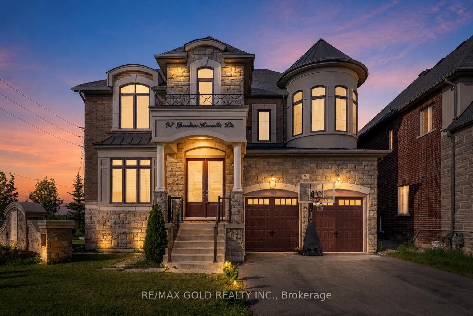 97 Gordon Randle Drive, Brampton, ON L6P 4H6 - Photo 1
