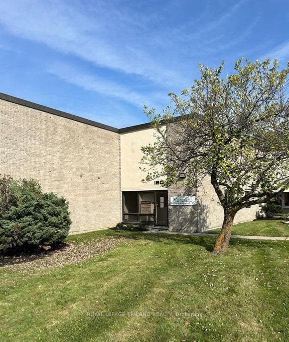 156-160 NEWBOLD Court, London South, ON N6E 1K3 - Photo 1
