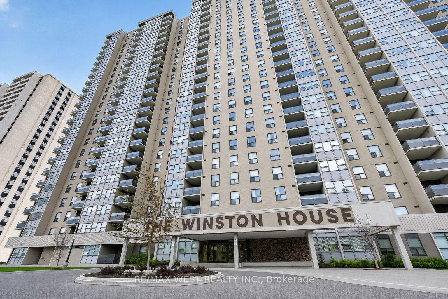 75 Emmett Avenue Unit 1801, York / Weston, ON M6M 5A7 - Photo 1