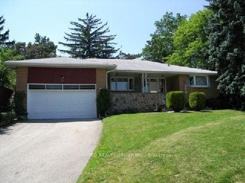 38 Hill Garden Road Unit Bsmt, Etobicoke (Kingsview Village / Humber Heights), ON M9P 1X9 - Photo 1