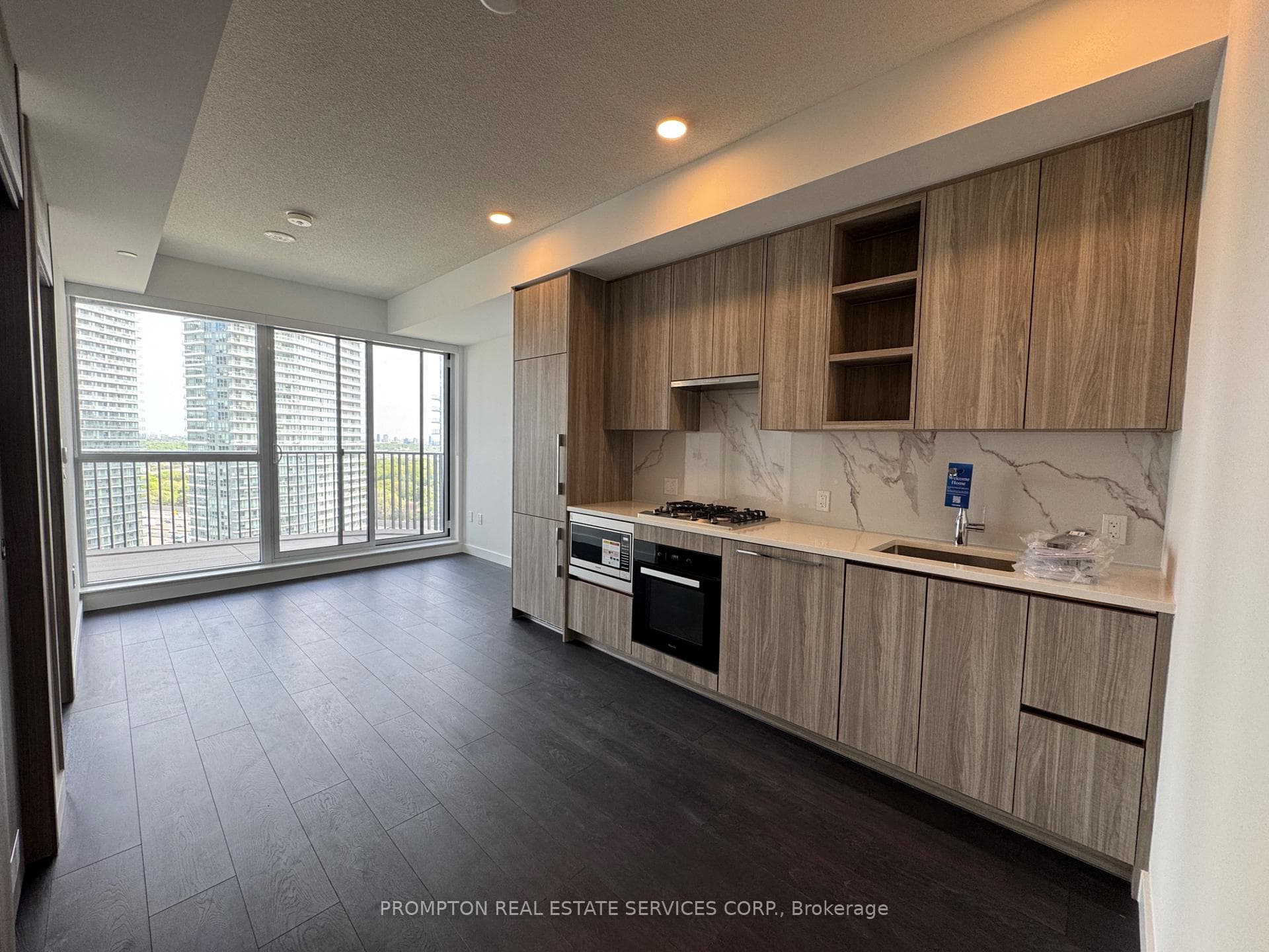 18 Esther Shiner Boulevard Unit 2012, Toronto C15