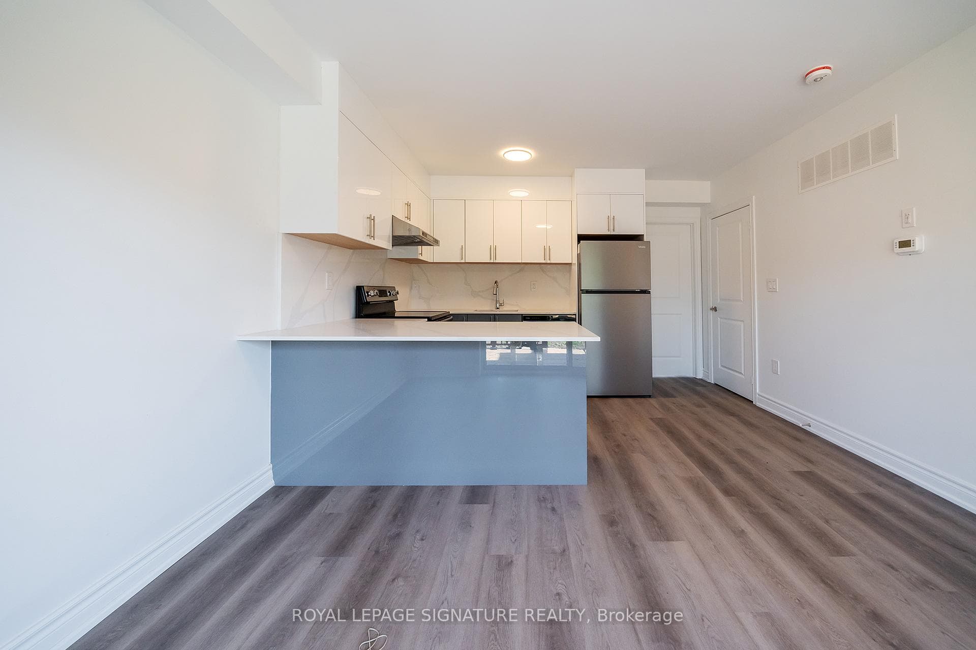 2052 Pharmacy Avenue Unit 1, Scarborough Village / Eglinton East, ON M1T 1H8 - Photo 1
