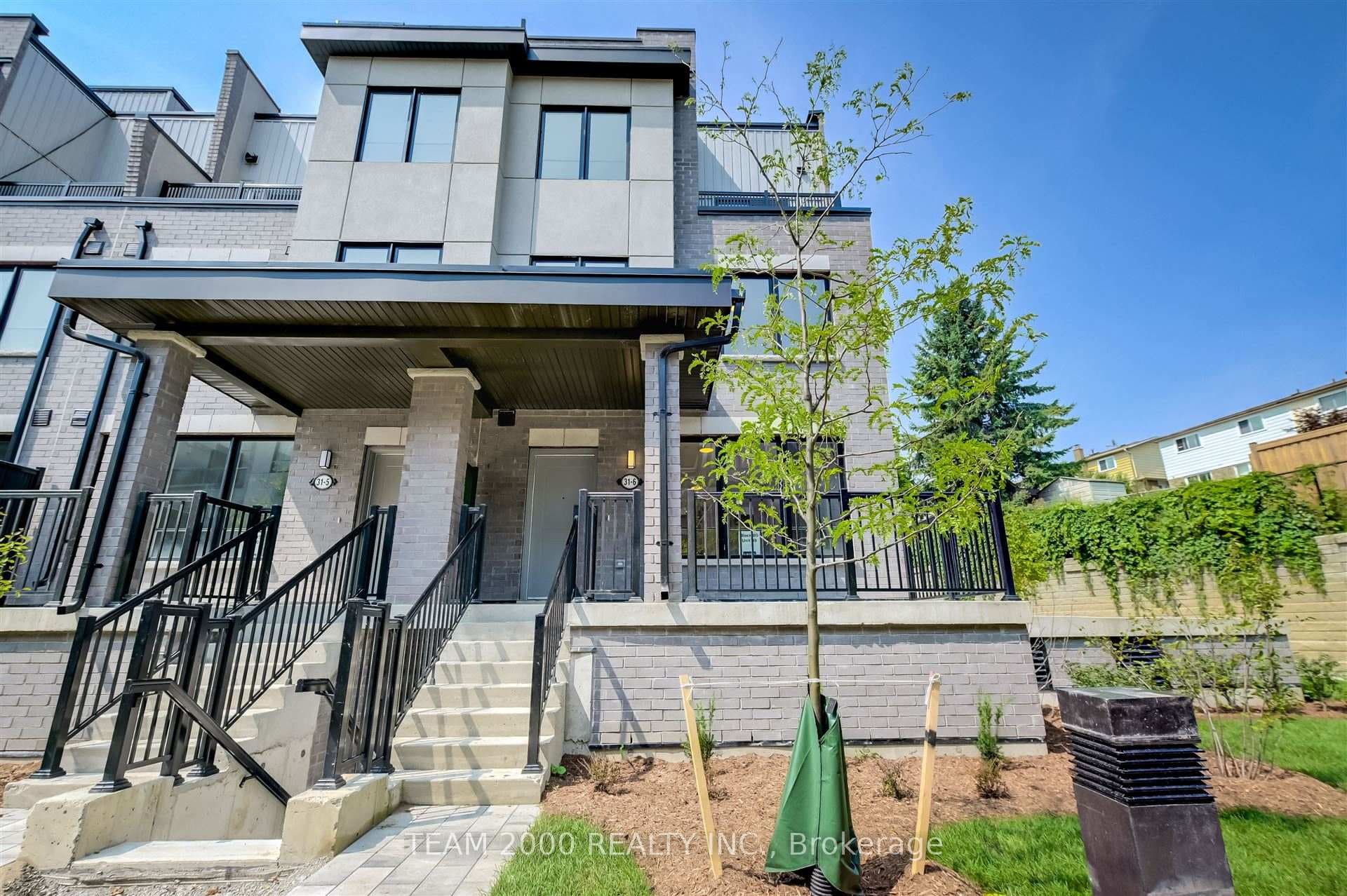 31 Baynes Way Unit 6, Bradford West Gwillimbury, ON L3Z 4M5 - Photo 1