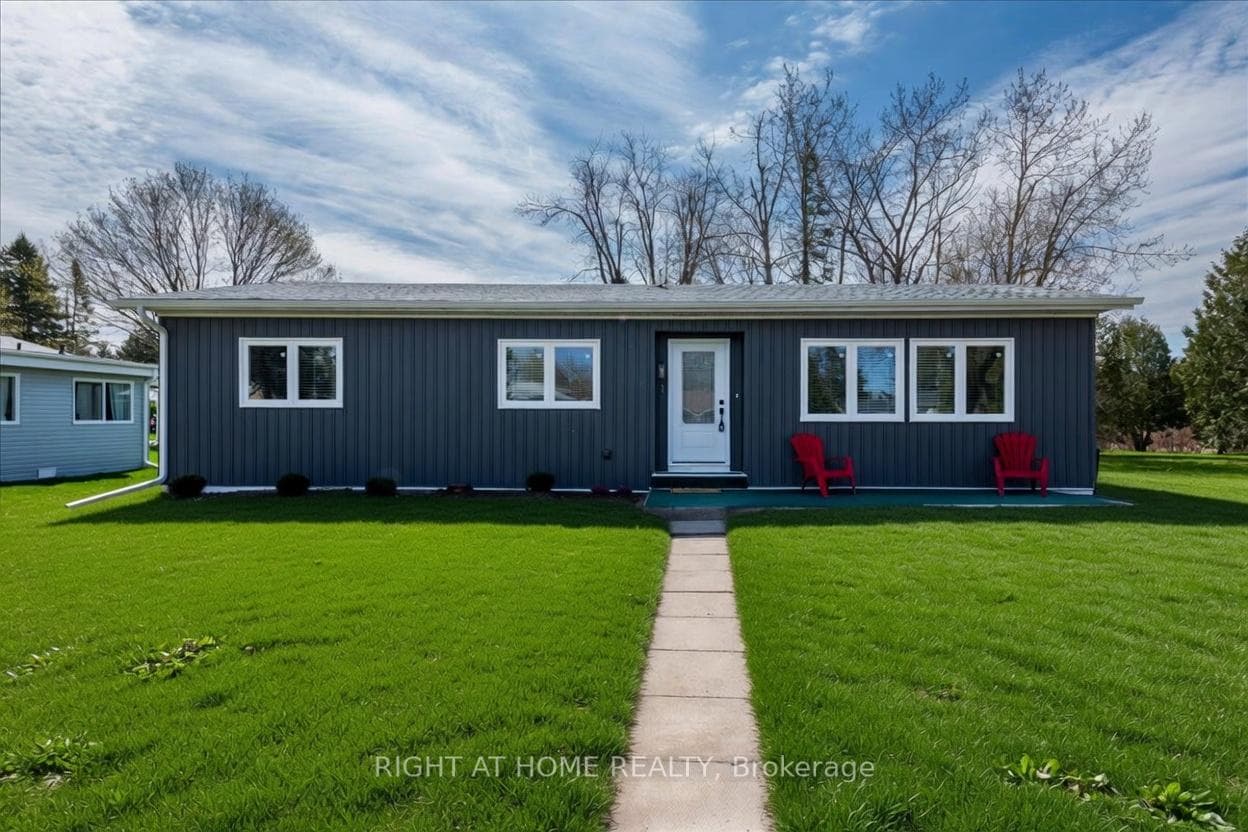 1 South Boulevard, Innisfil, ON L9S 1L7 - Photo 1