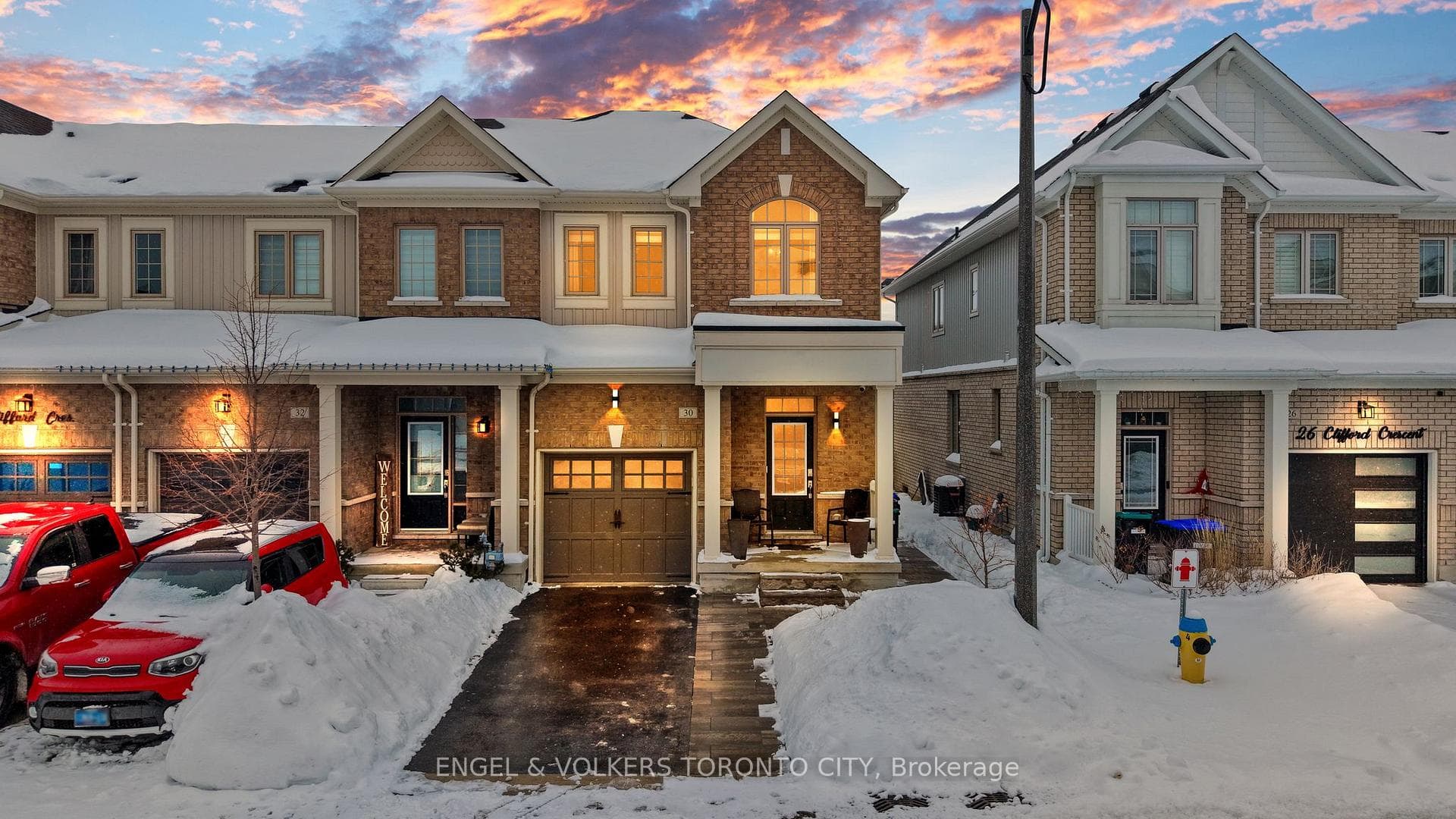 30 Clifford Crescent, New Tecumseth