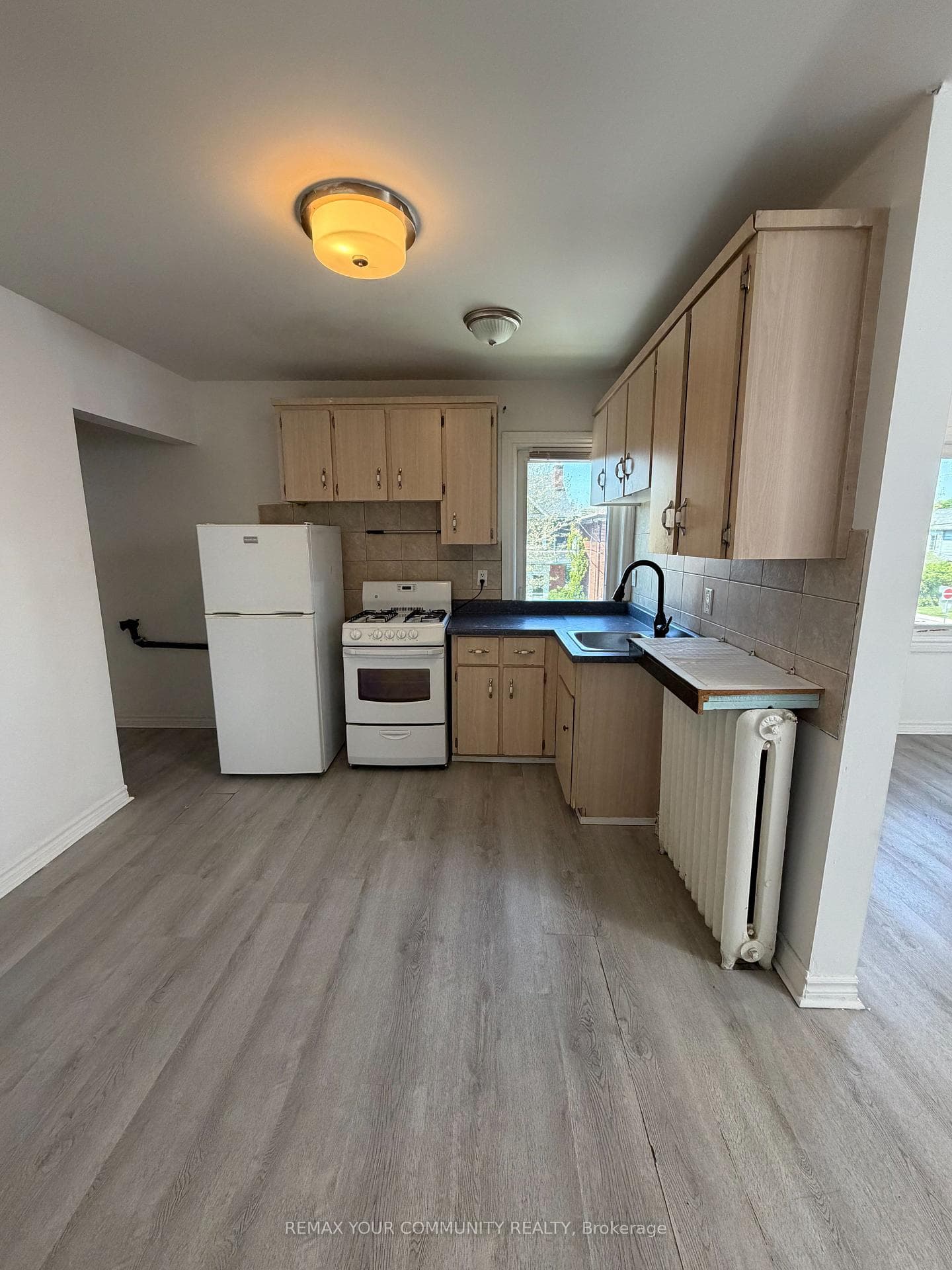 127 Morrison Avenue Unit 2nd Floor, Keelesdale / Eglinton West, ON M6E 1M5 - Photo 1