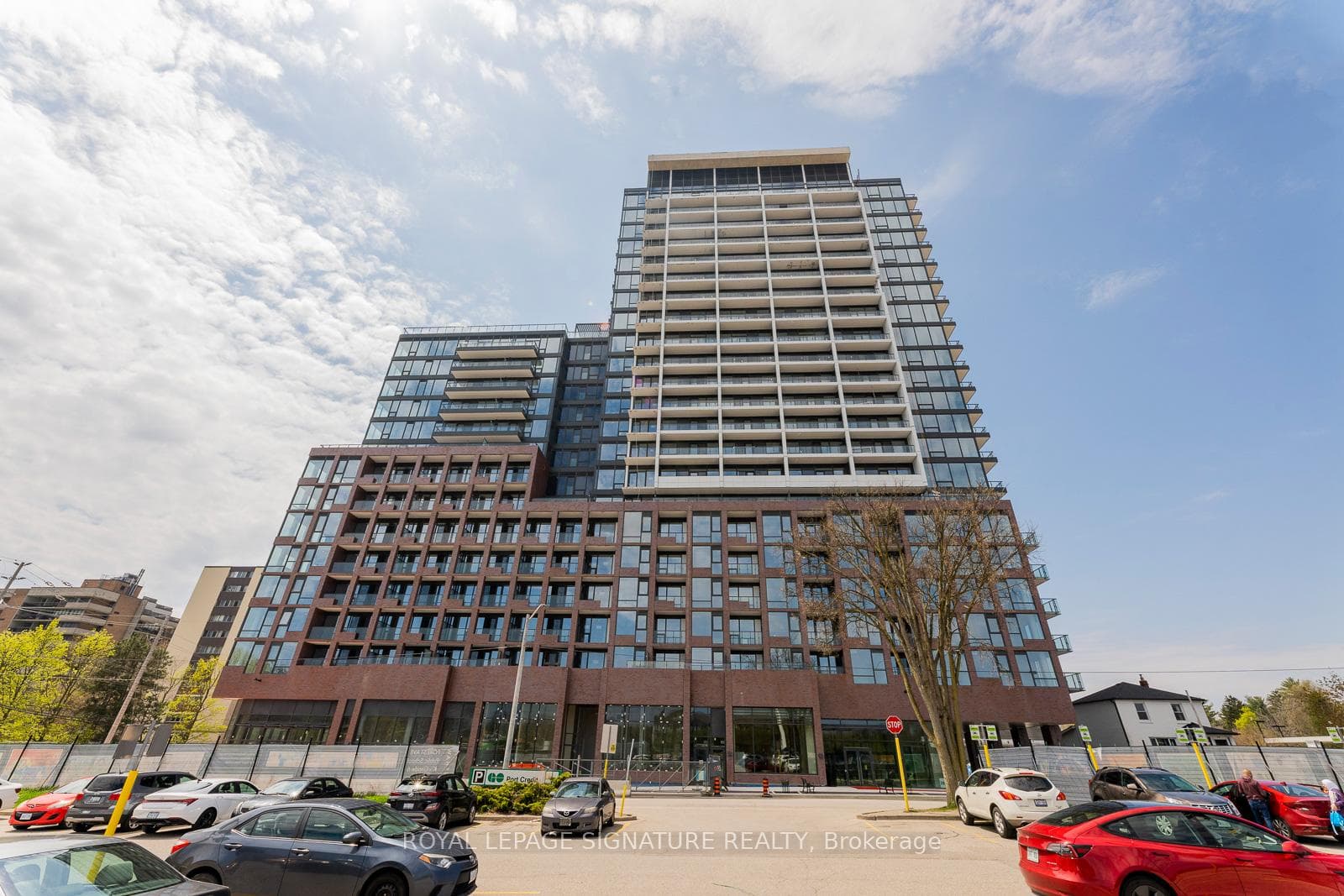 28 Ann Street Unit 210, Mississauga, ON L5G 0E1 - Photo 1
