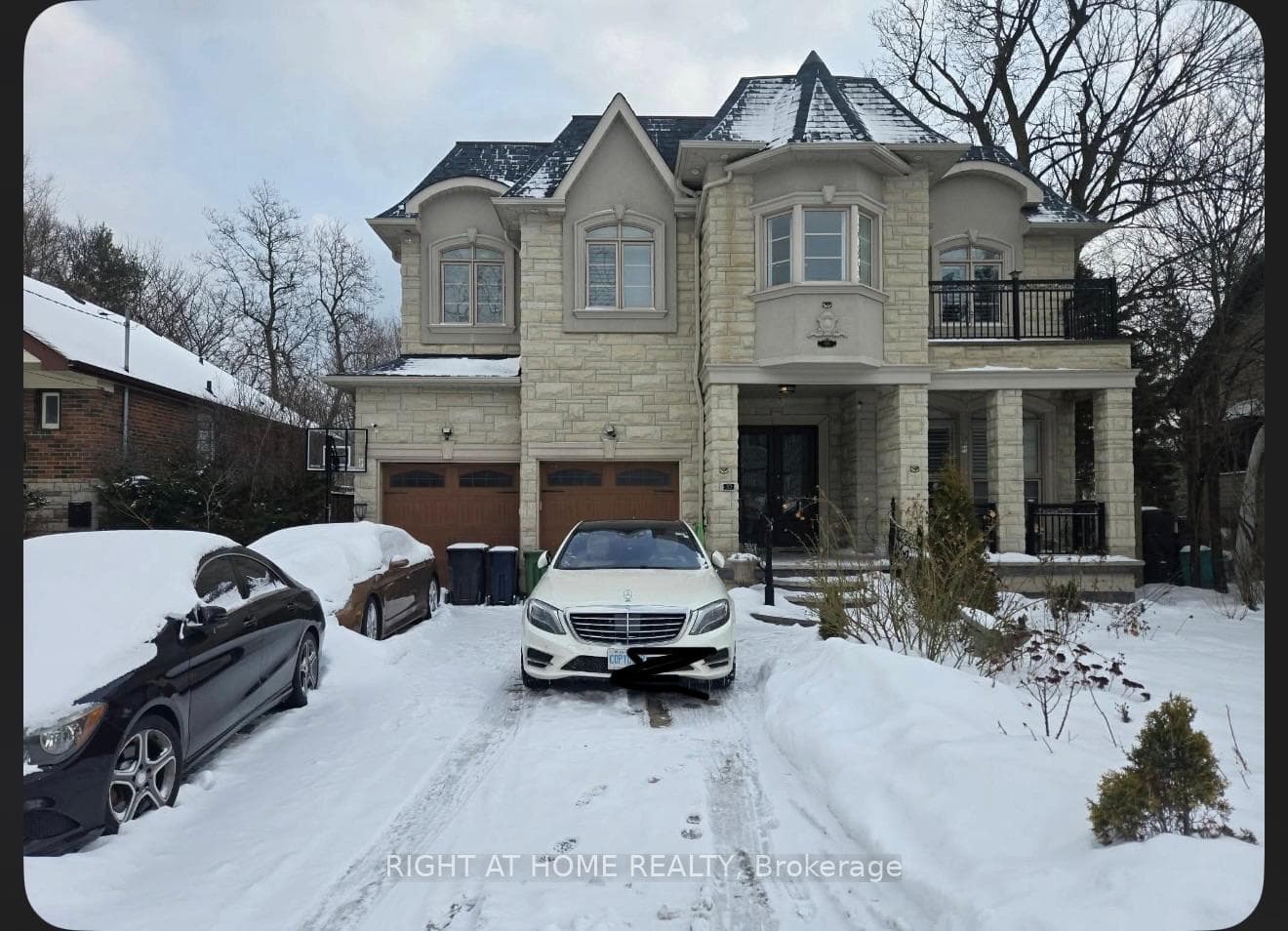 35 Drake Crescent, Scarborough Town Centre, ON M1M 1A3 - Photo 1
