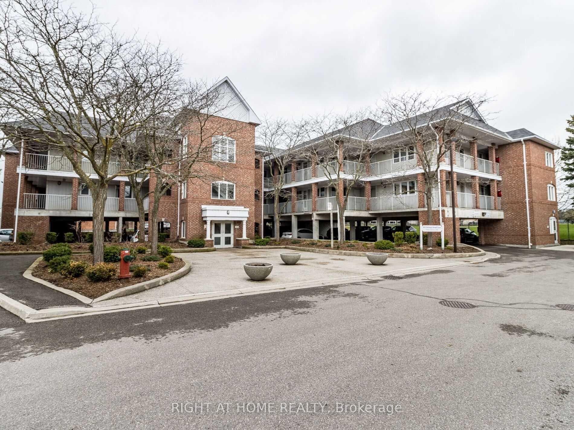 101 Bristol Road Unit 215, Mississauga, ON L4Z 3P4 - Photo 1